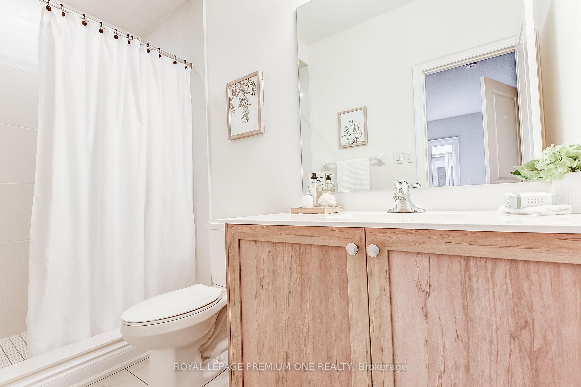 Photo 29 of 75 Tennant Circle N, Vaughan, Vellore Village — HOMEH