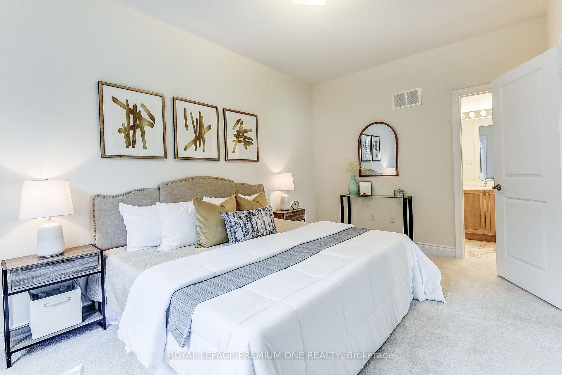 Photo 10 of 75 Tennant Circle N, Vaughan, Vellore Village — HOMEH