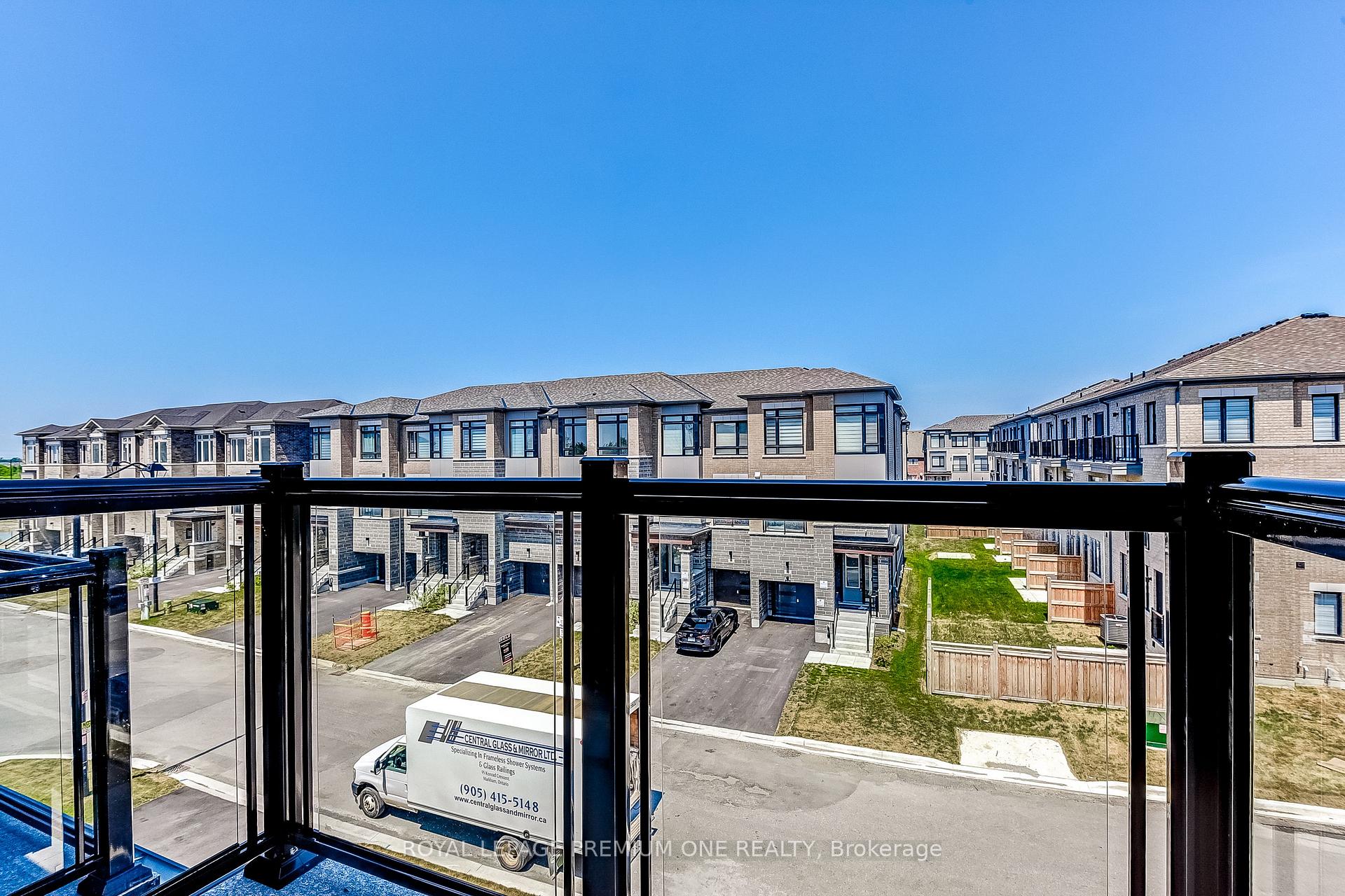 Photo 14 of 75 Tennant Circle N, Vaughan, Vellore Village — HOMEH