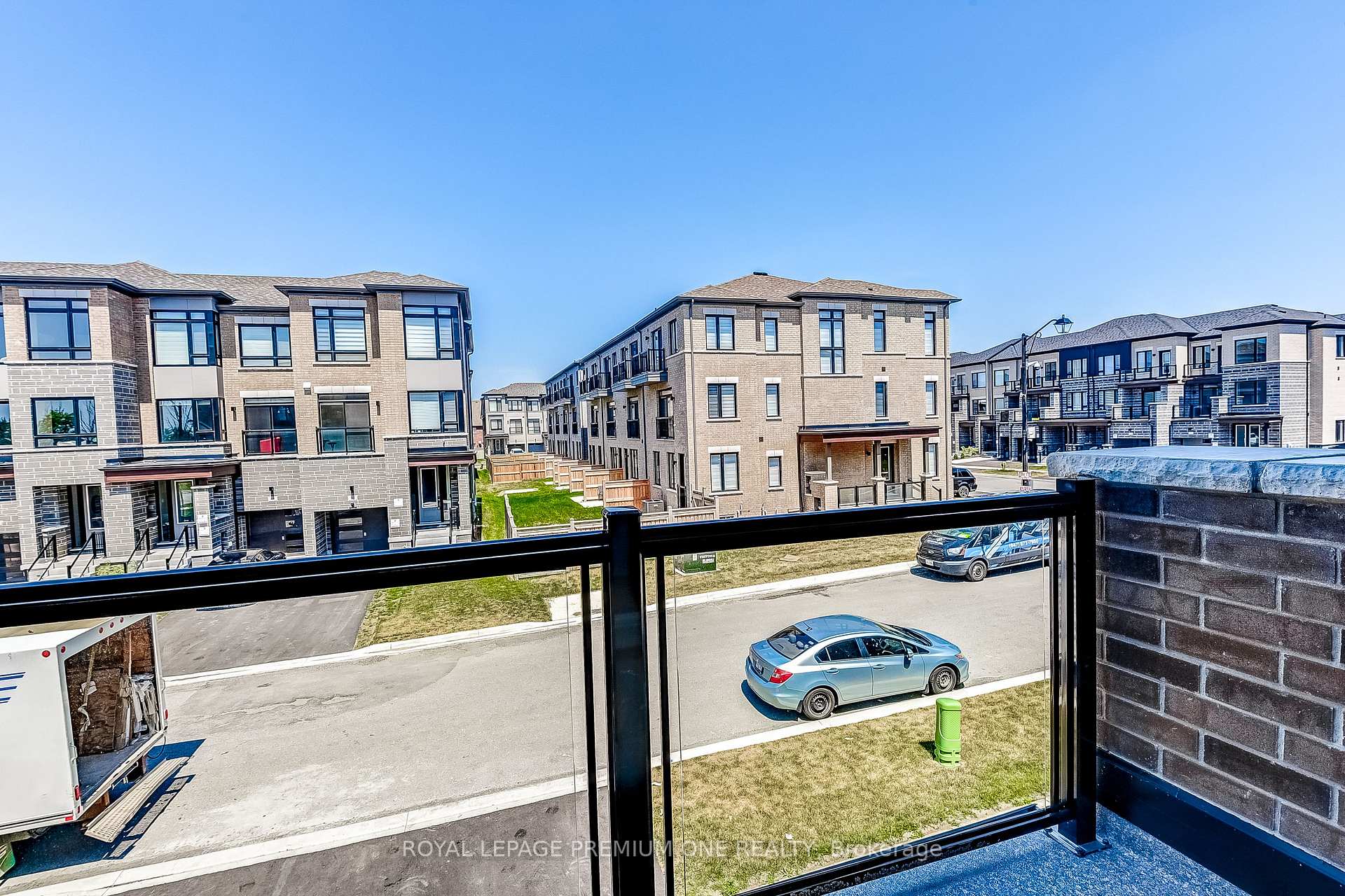 Photo 35 of 75 Tennant Circle N, Vaughan, Vellore Village — HOMEH