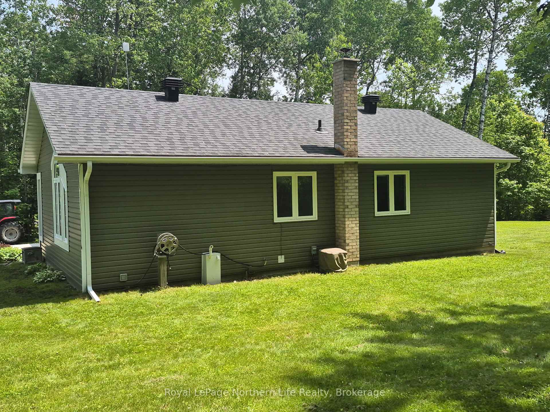 Photo 10 of 1140 Von Doeler Road, Bonfield — HOMEH
