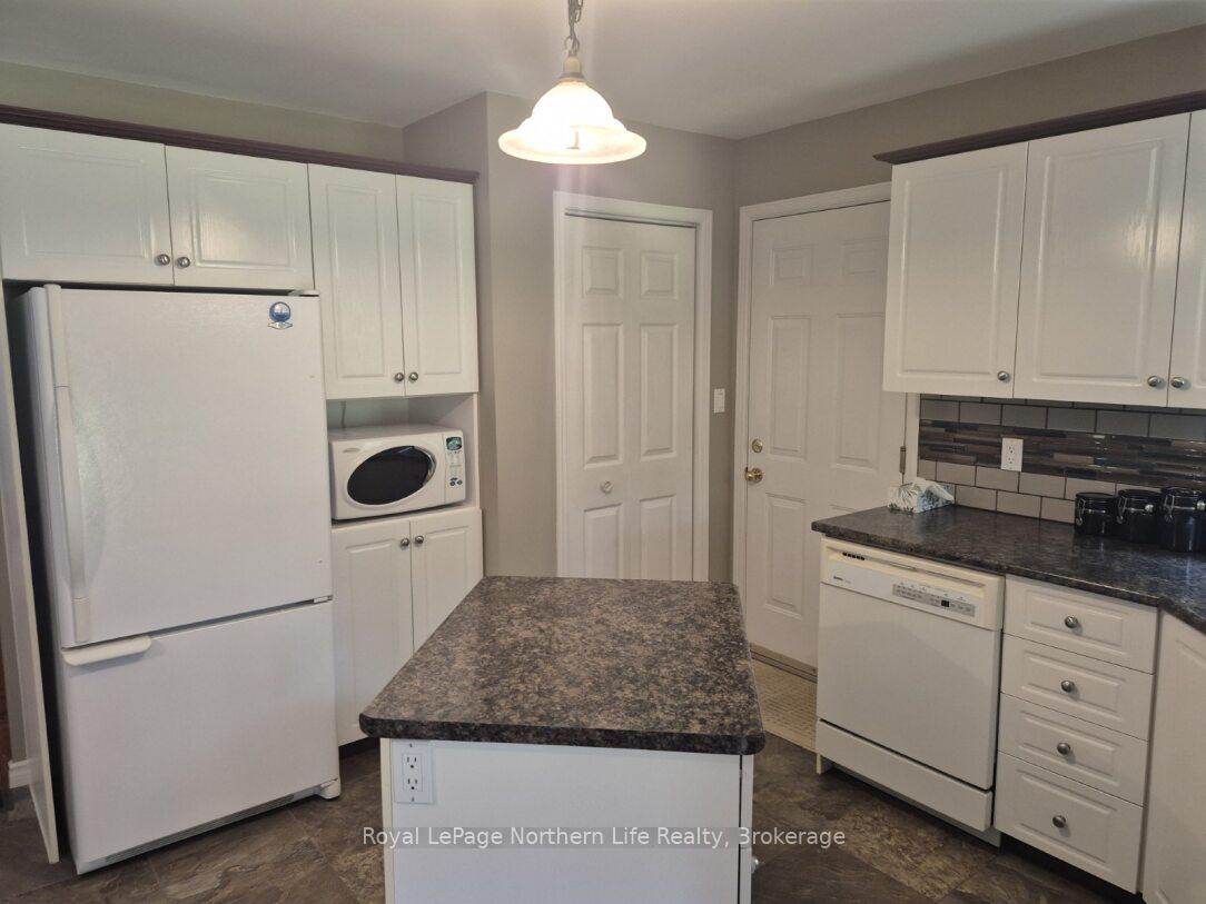 Photo 3 of 1140 Von Doeler Road, Bonfield — HOMEH