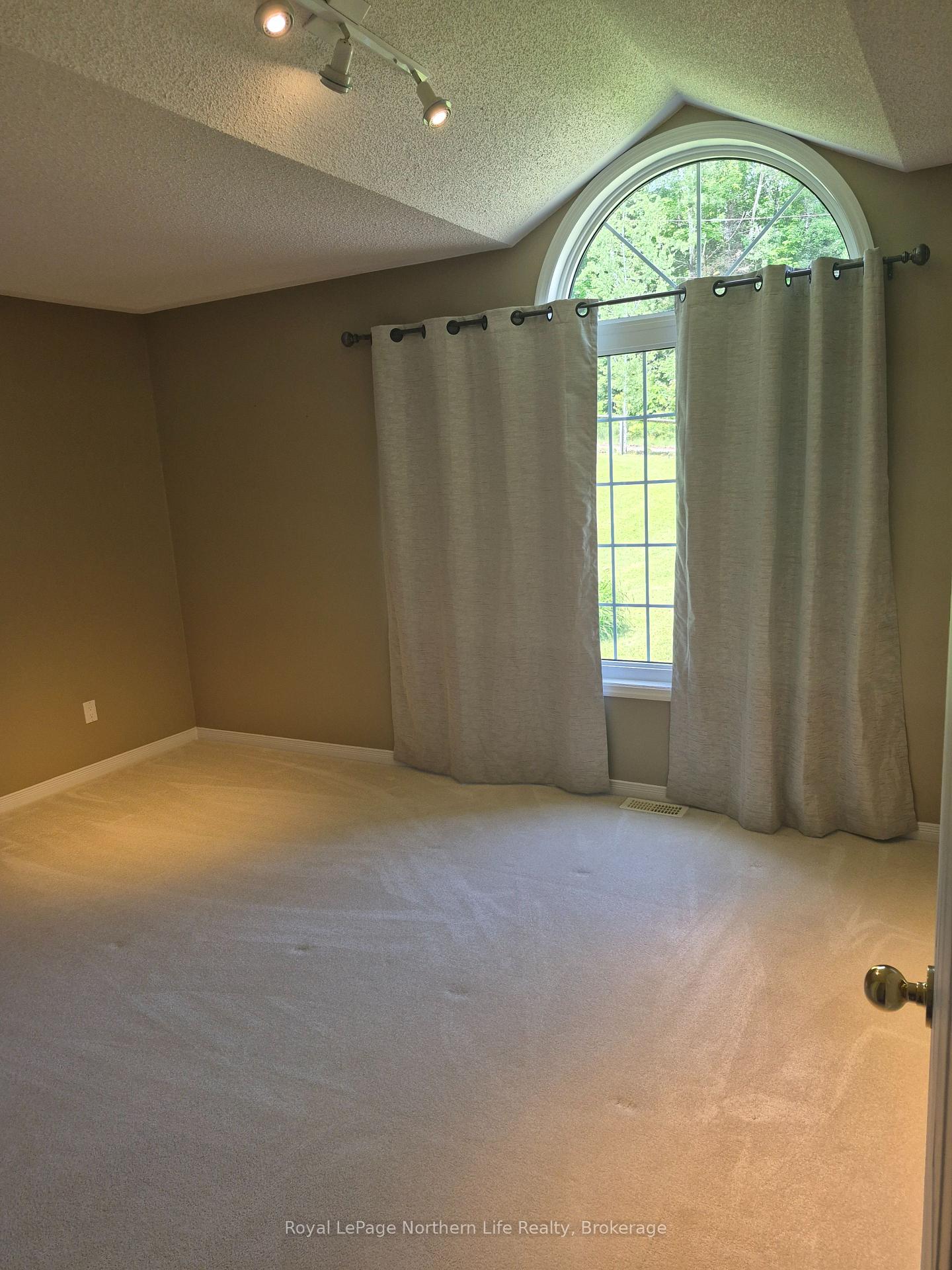 Photo 32 of 1140 Von Doeler Road, Bonfield — HOMEH