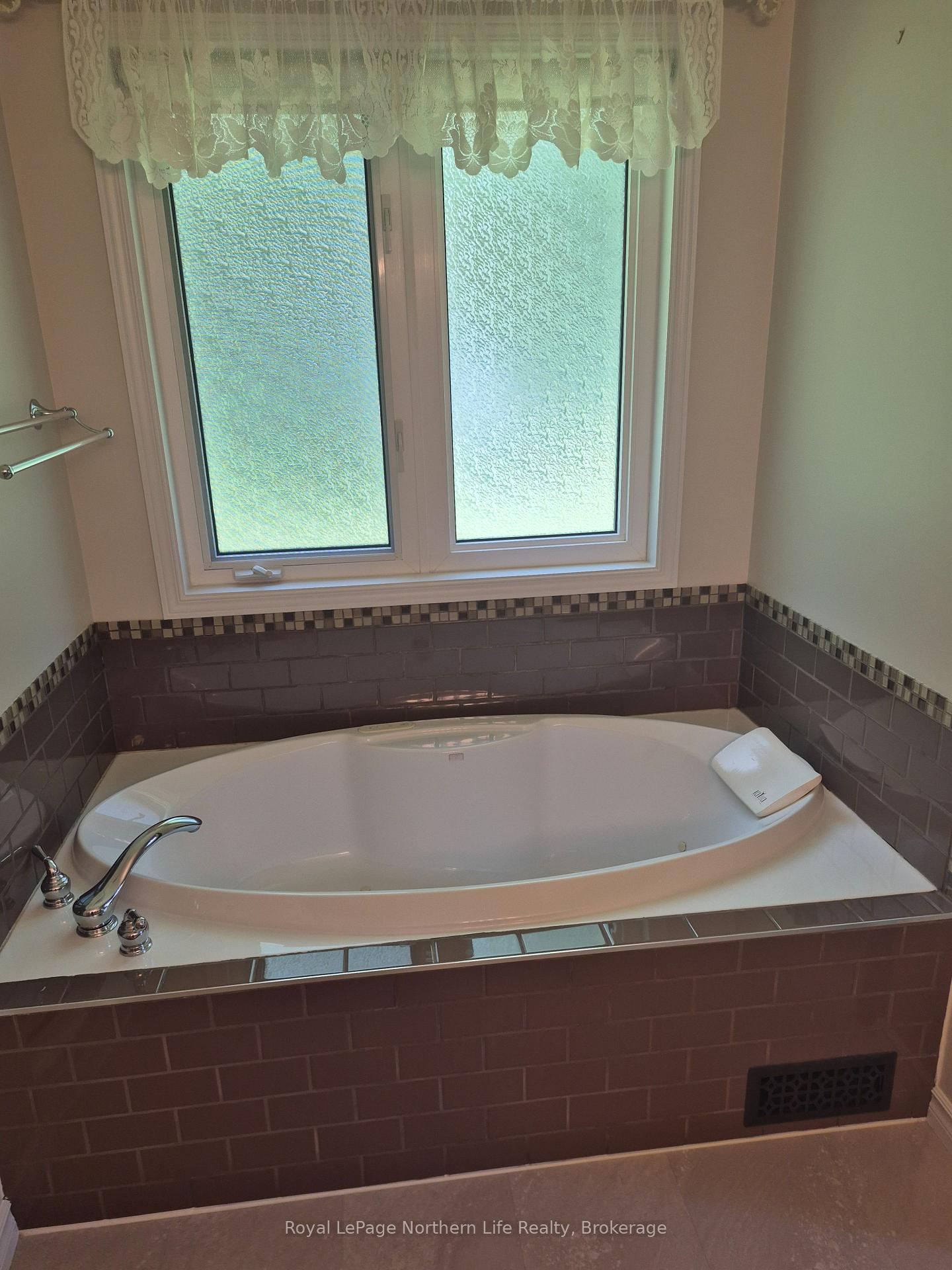 Photo 33 of 1140 Von Doeler Road, Bonfield — HOMEH