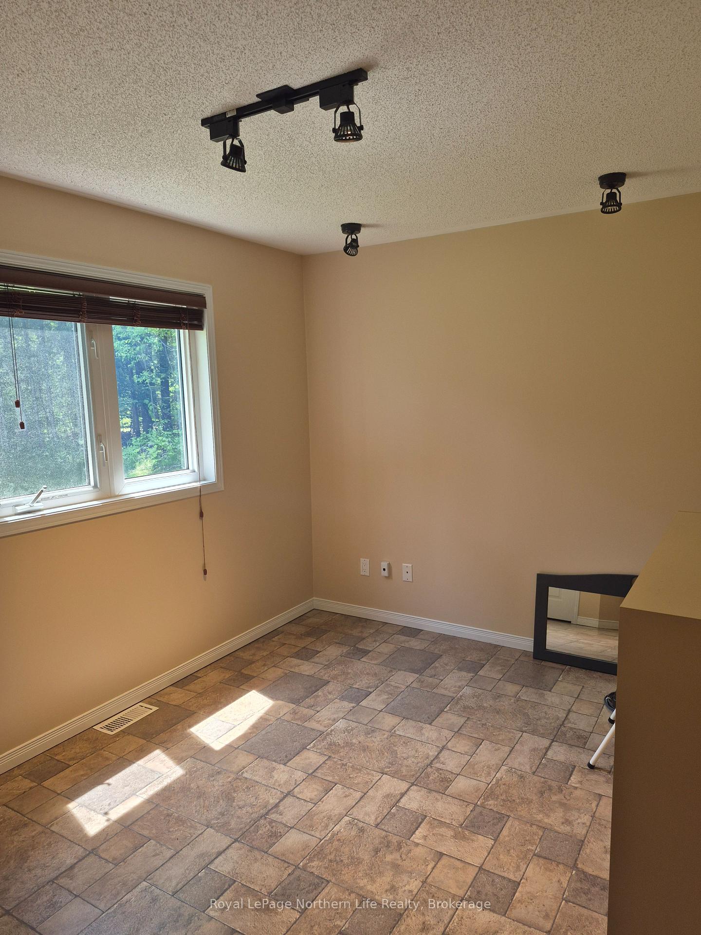 Photo 40 of 1140 Von Doeler Road, Bonfield — HOMEH