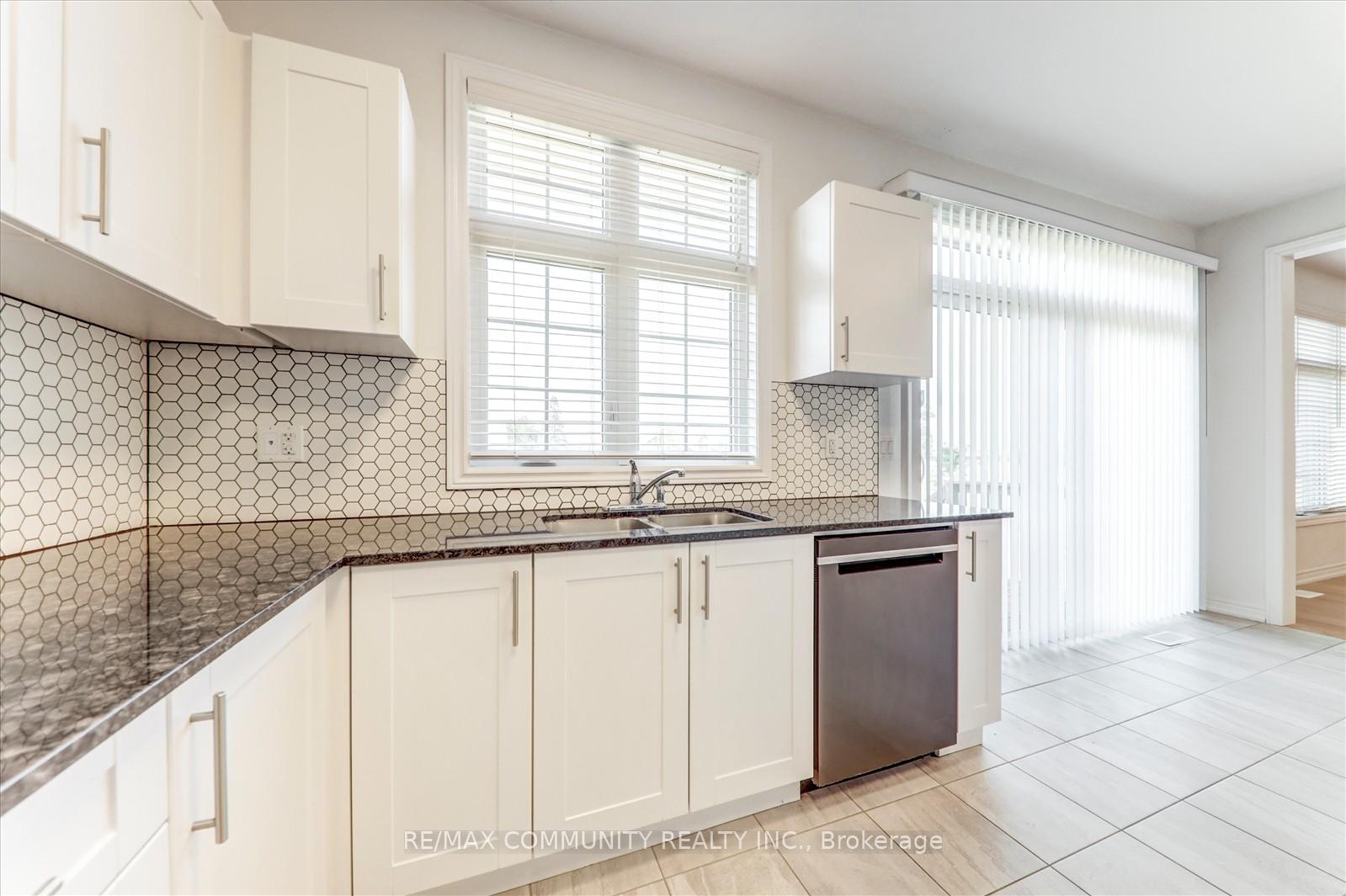 Photo 23 of 85 Summer Breeze Drive, Quinte West, Murray Ward — HOMEH