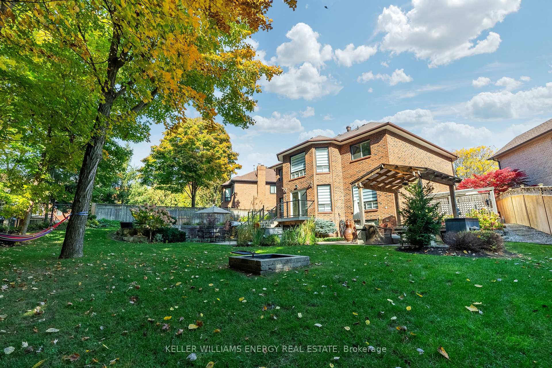 Photo 10 of 807 Regal Crescent, Pickering, Dunbarton — HOMEH