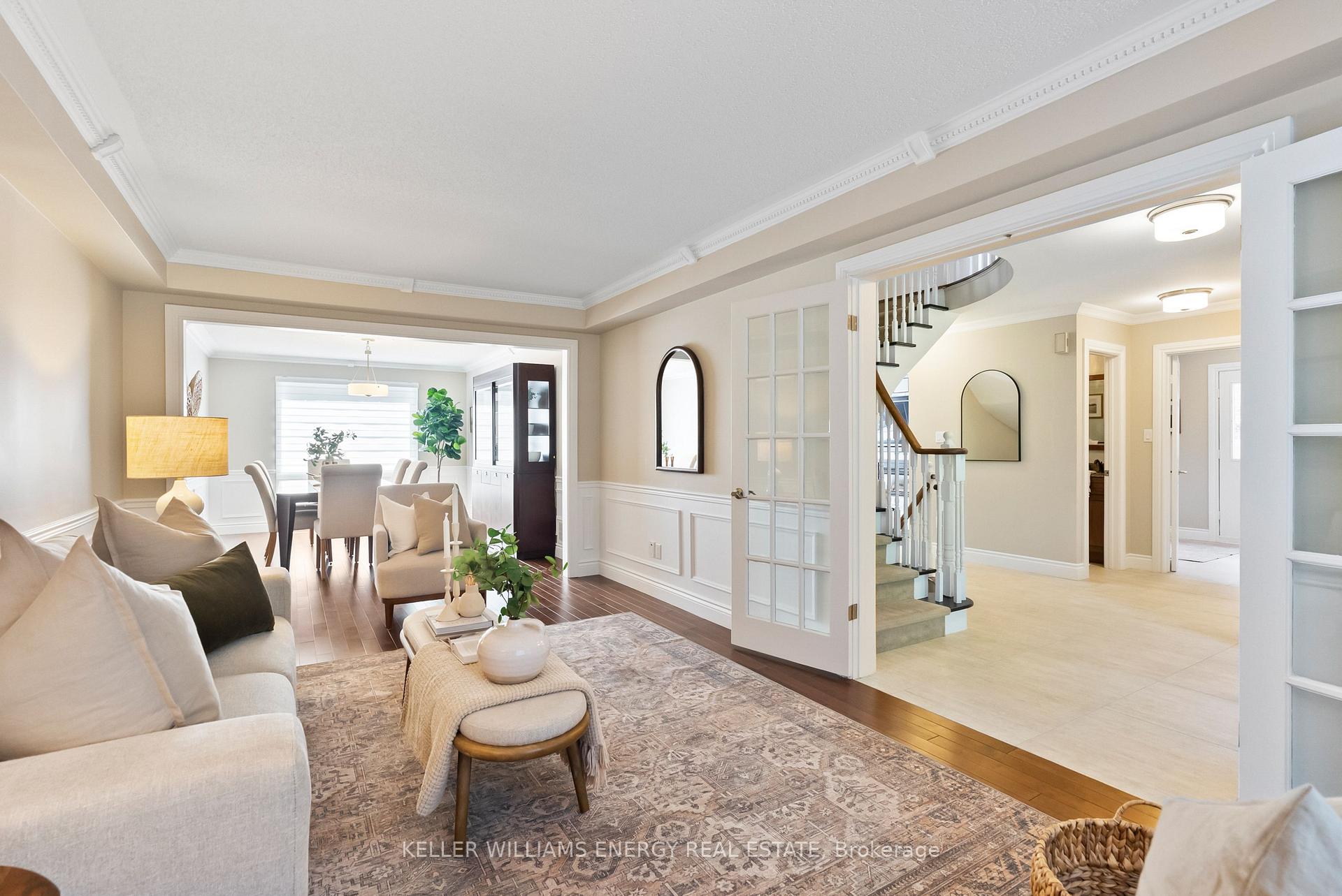 Photo 6 of 807 Regal Crescent, Pickering, Dunbarton — HOMEH