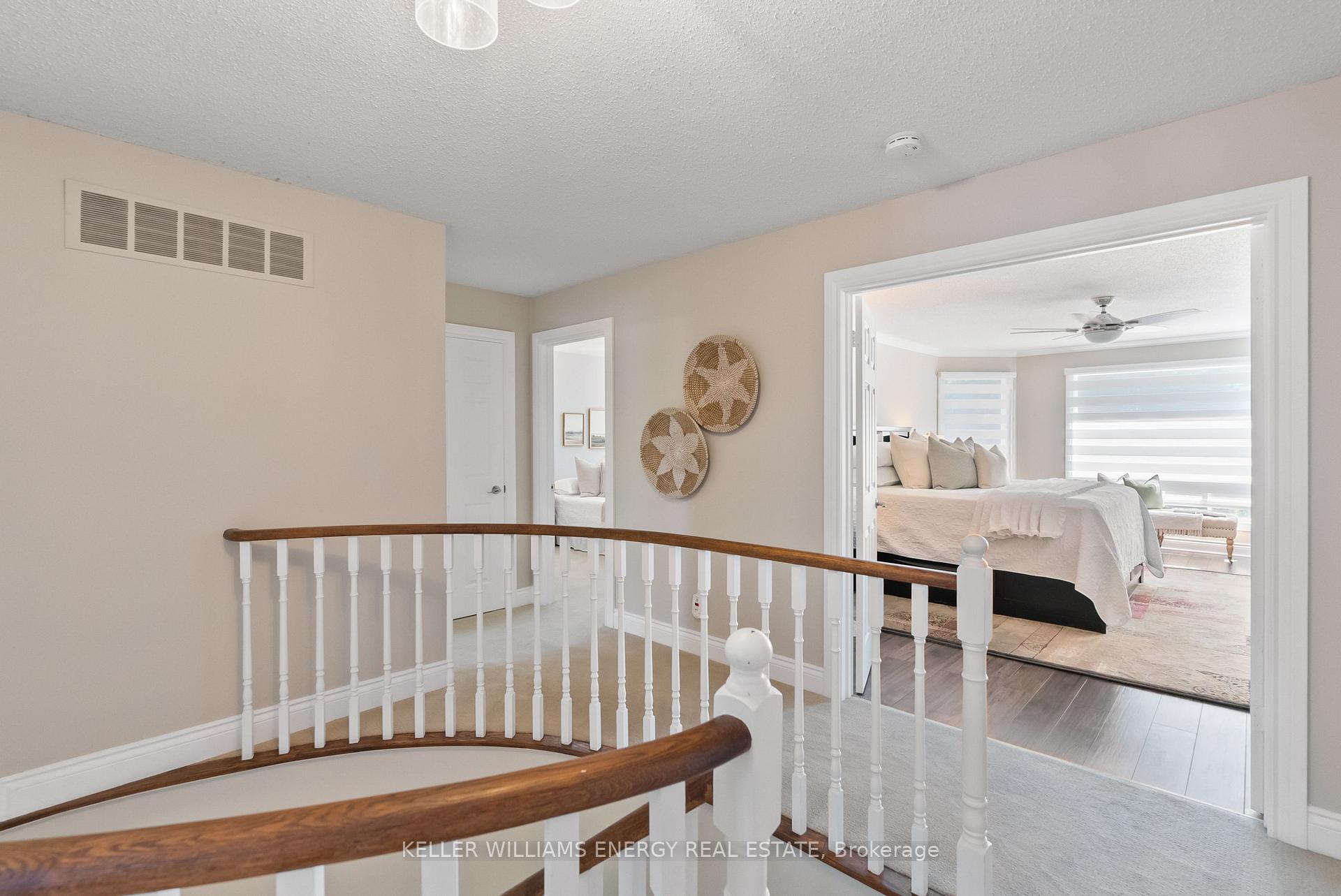 Photo 16 of 807 Regal Crescent, Pickering, Dunbarton — HOMEH