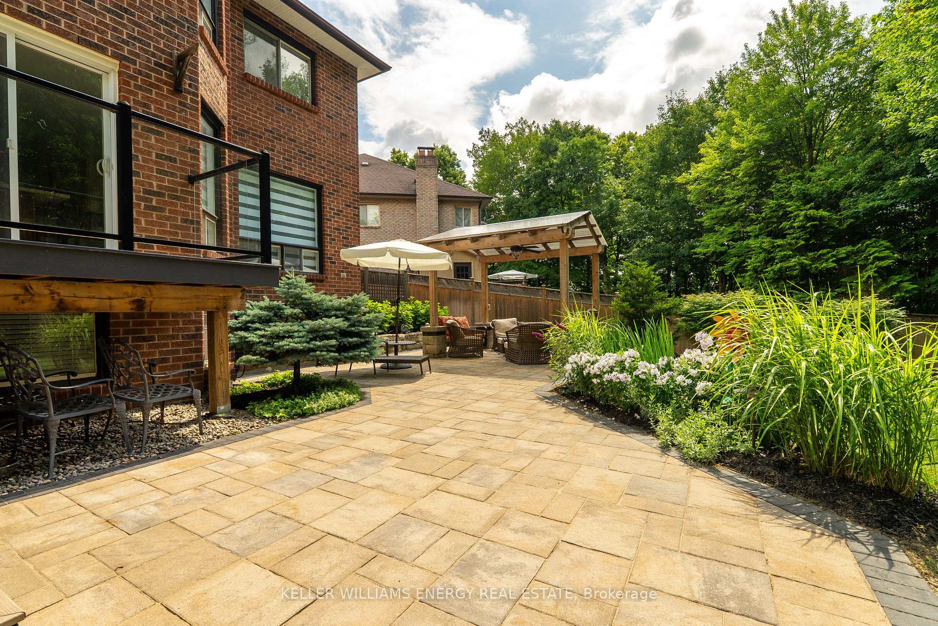 Photo 39 of 807 Regal Crescent, Pickering, Dunbarton — HOMEH