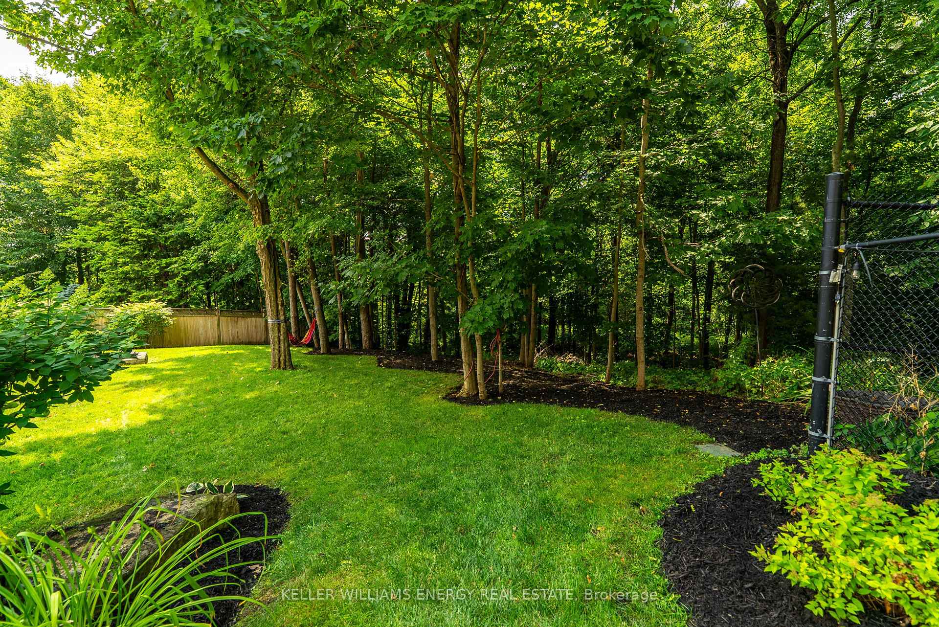 Photo 37 of 807 Regal Crescent, Pickering, Dunbarton — HOMEH