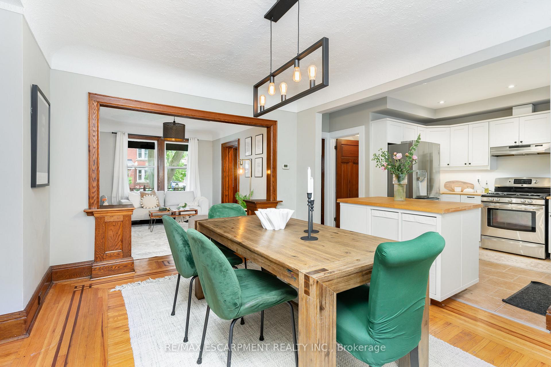 Photo 10 of 21 Prospect Street S, Hamilton, Stipley — HOMEH
