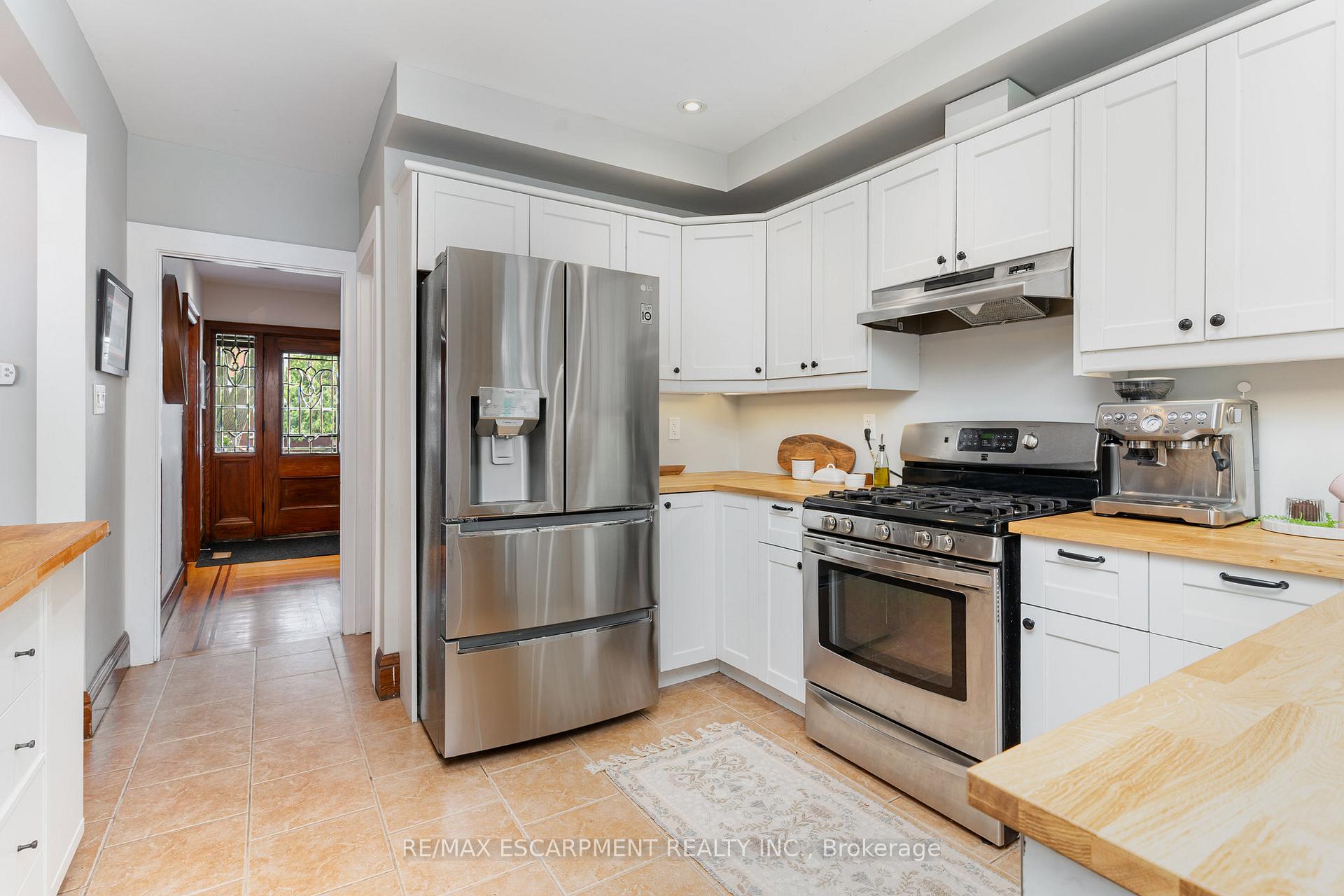 Photo 11 of 21 Prospect Street S, Hamilton, Stipley — HOMEH