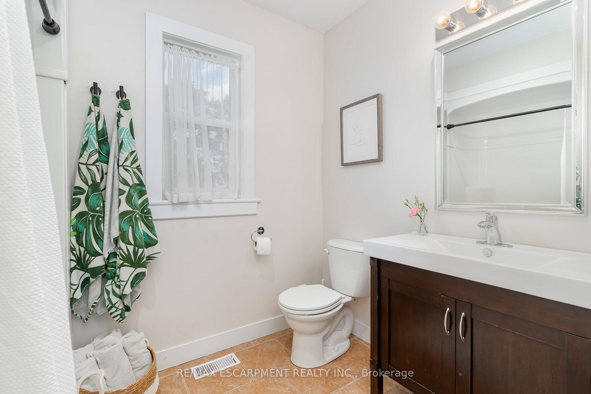 Photo 20 of 21 Prospect Street S, Hamilton, Stipley — HOMEH