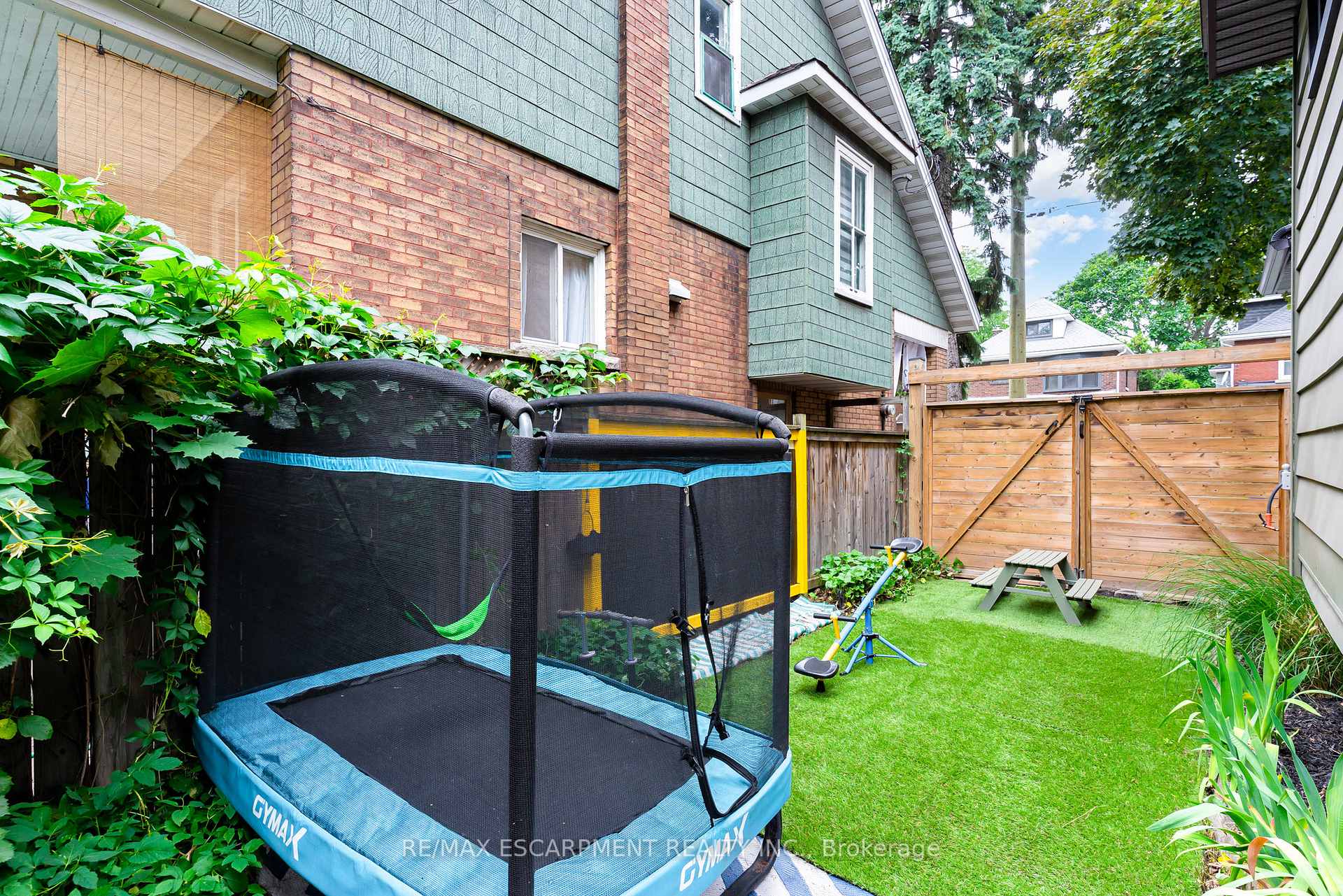 Photo 41 of 21 Prospect Street S, Hamilton, Stipley — HOMEH