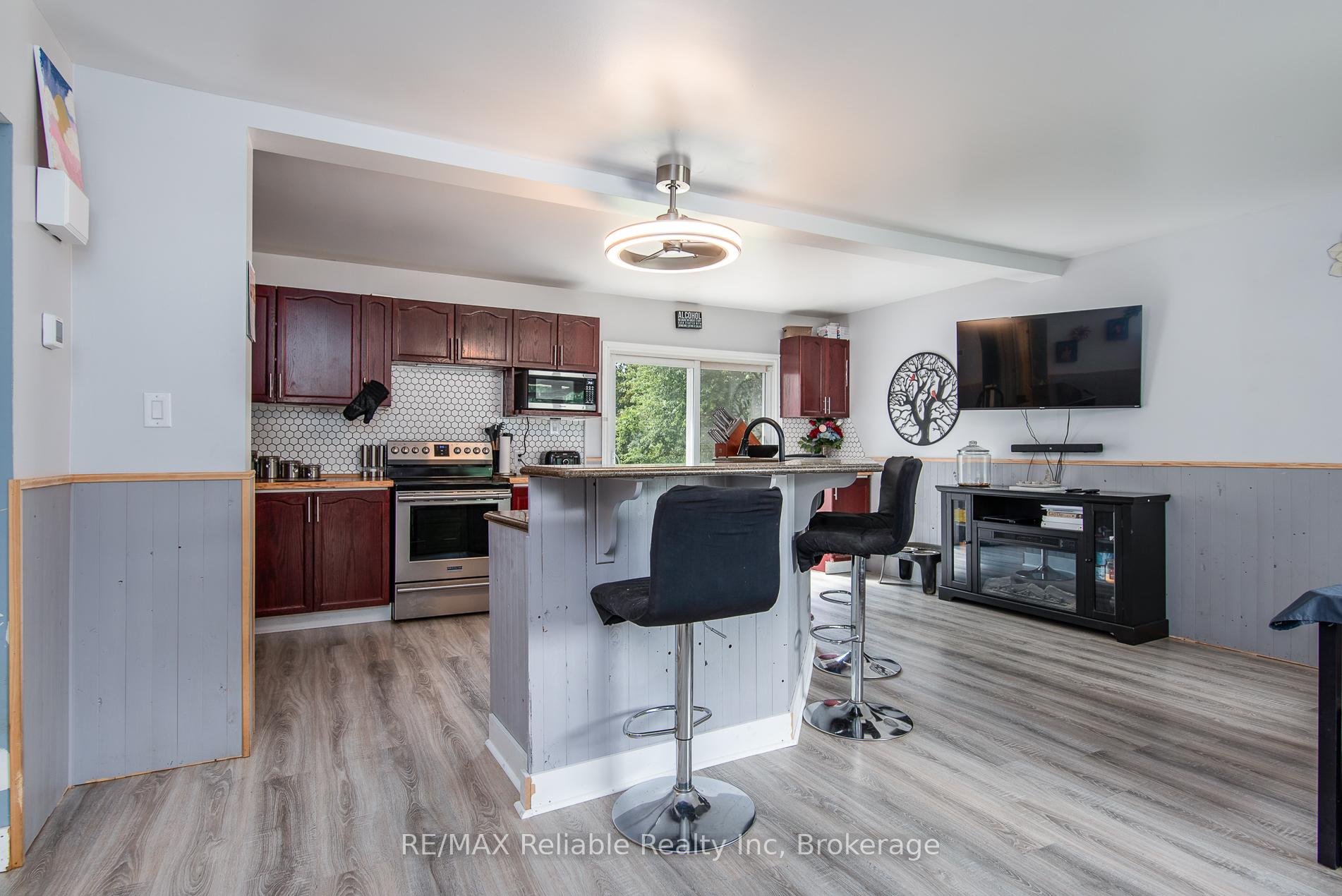 Photo 8 of 77825 London Road, Central Huron, Clinton — HOMEH