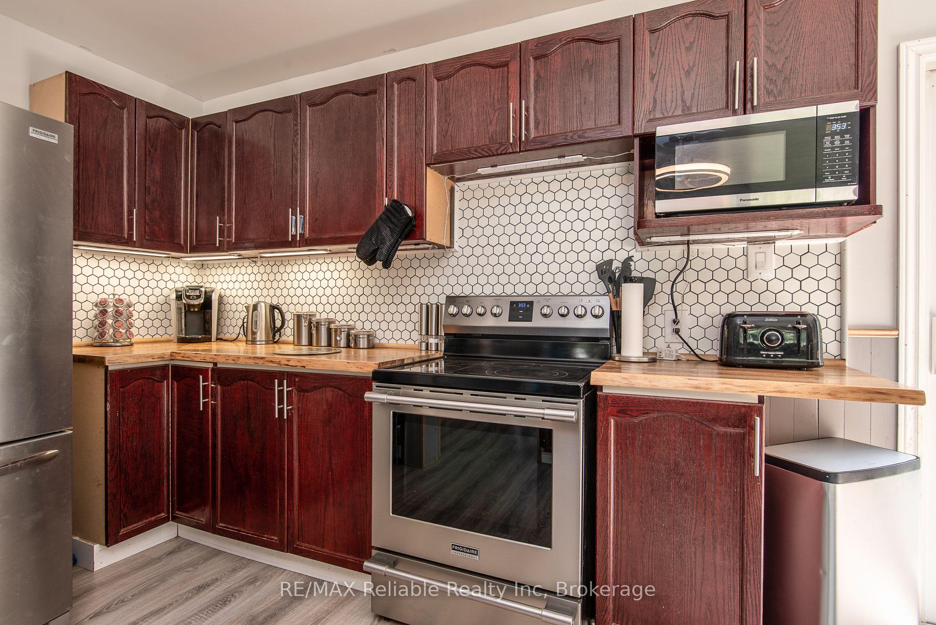 Photo 13 of 77825 London Road, Central Huron, Clinton — HOMEH