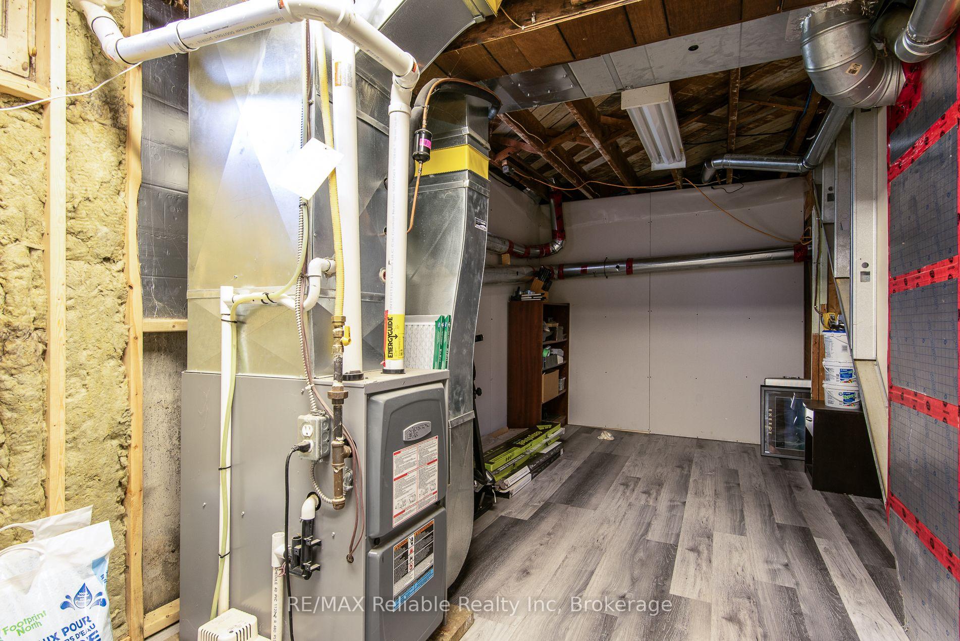 Photo 31 of 77825 London Road, Central Huron, Clinton — HOMEH