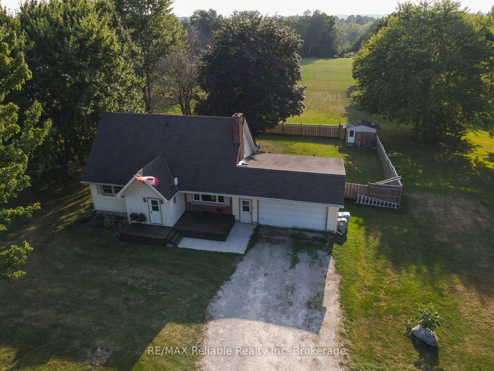 Photo 28 of 77825 London Road, Central Huron, Clinton — HOMEH
