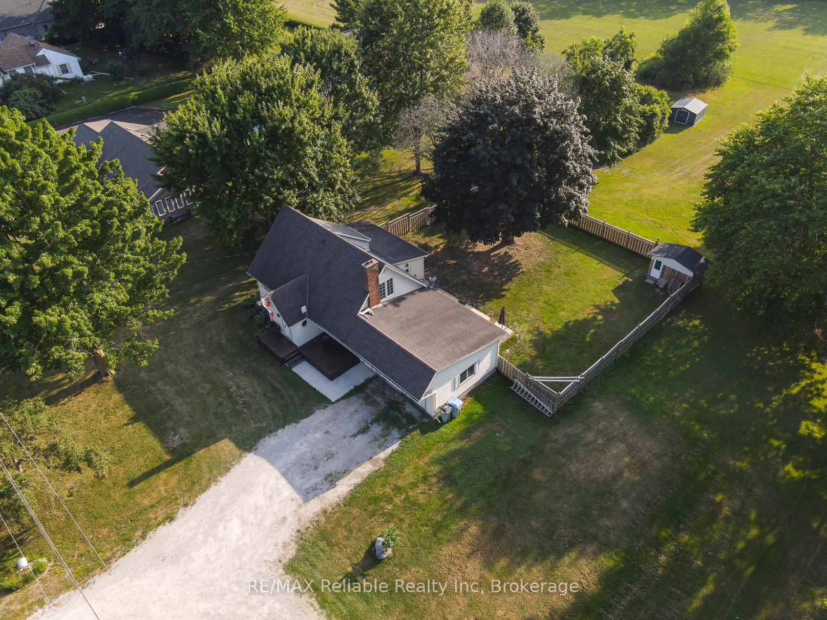 Photo 35 of 77825 London Road, Central Huron, Clinton — HOMEH