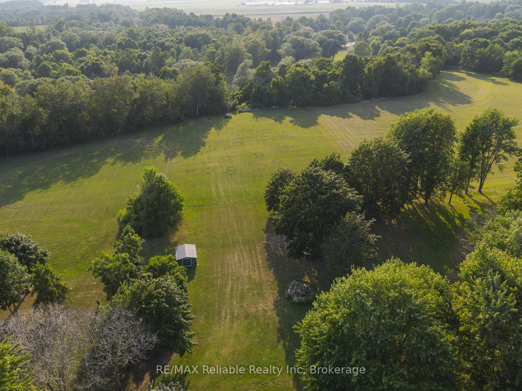 Photo 34 of 77825 London Road, Central Huron, Clinton — HOMEH