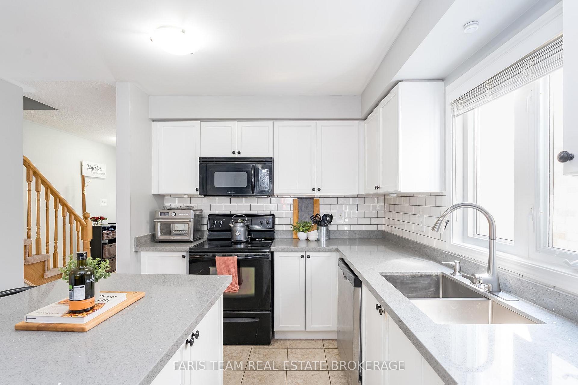 Photo 9 of 4 Callander Crescent, New Tecumseth, Alliston — HOMEH