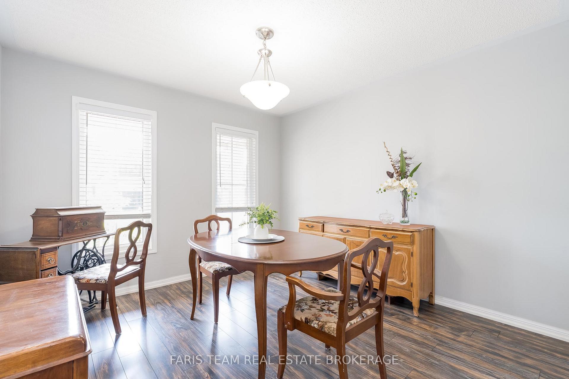 Photo 8 of 4 Callander Crescent, New Tecumseth, Alliston — HOMEH