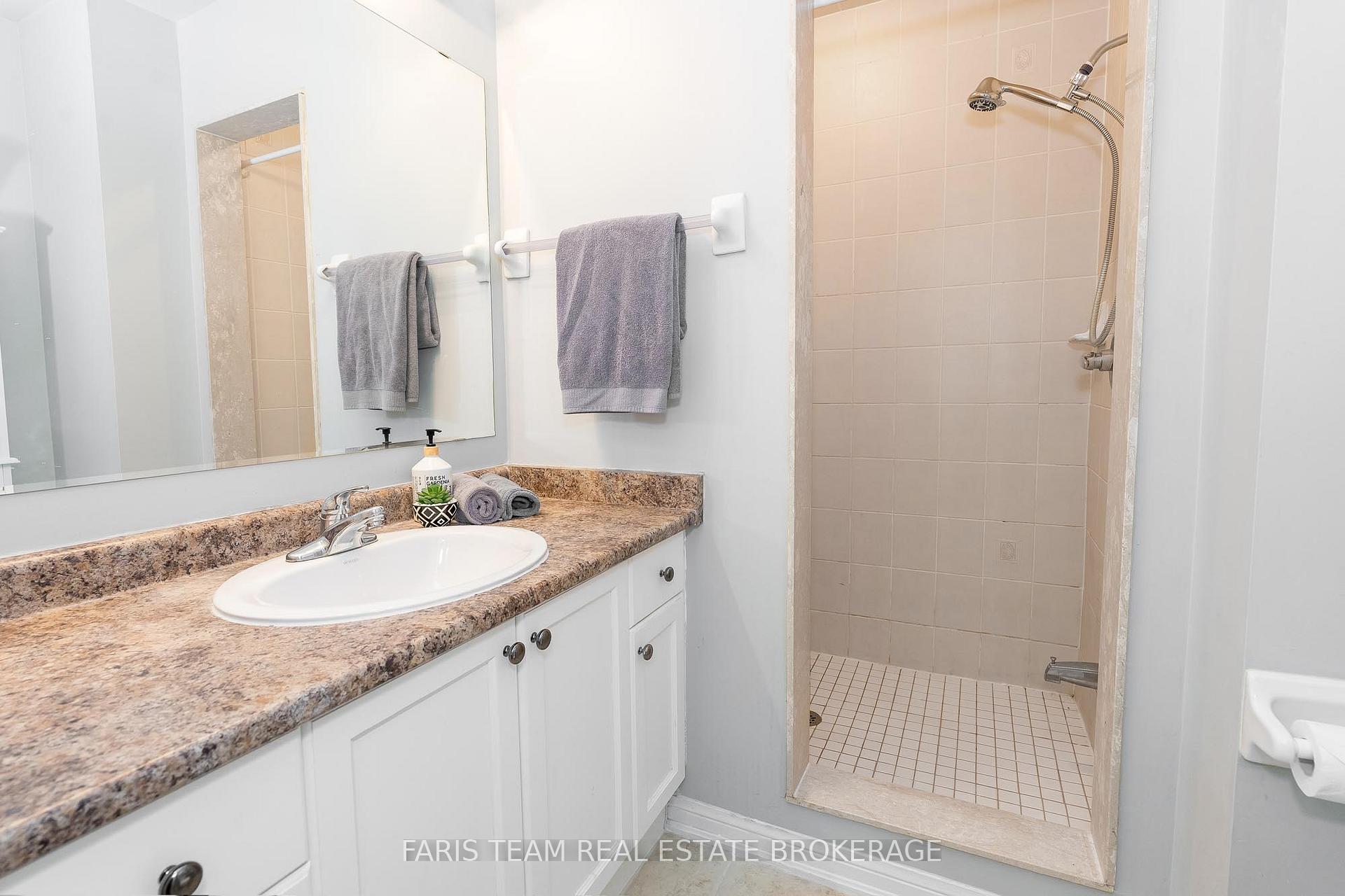 Photo 13 of 4 Callander Crescent, New Tecumseth, Alliston — HOMEH