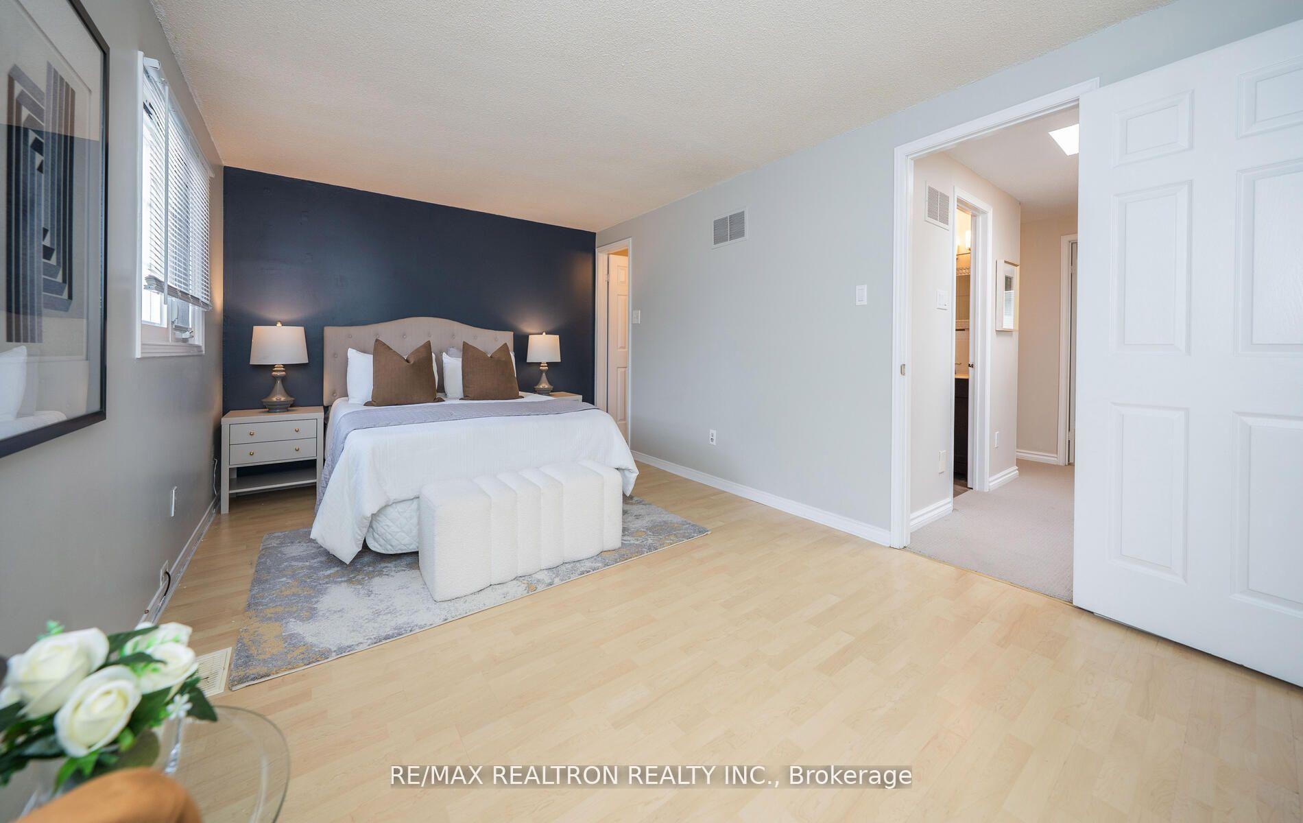 Photo 28 of 100 Gilmore Crescent, Vaughan, Brownridge — HOMEH