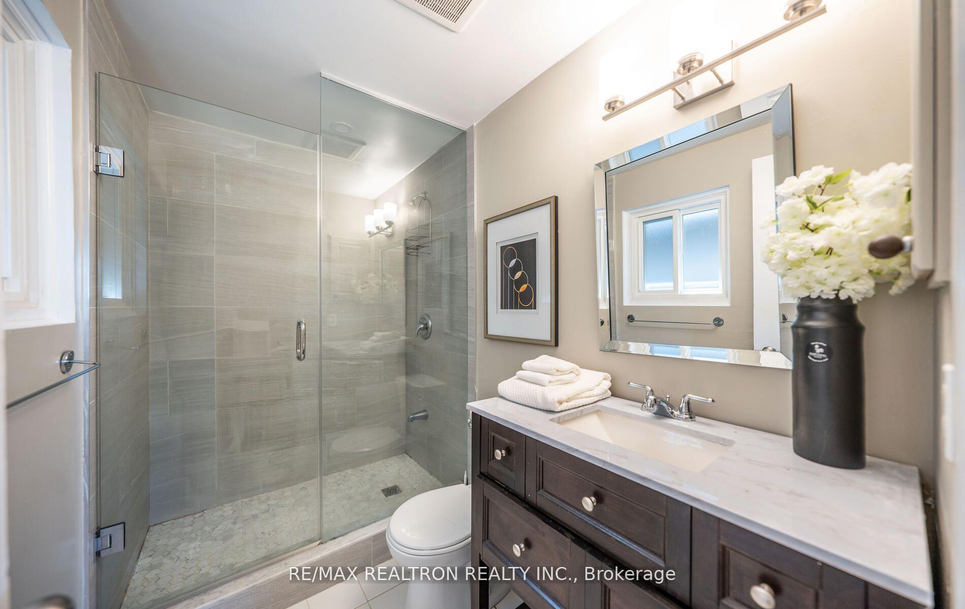Photo 26 of 100 Gilmore Crescent, Vaughan, Brownridge — HOMEH
