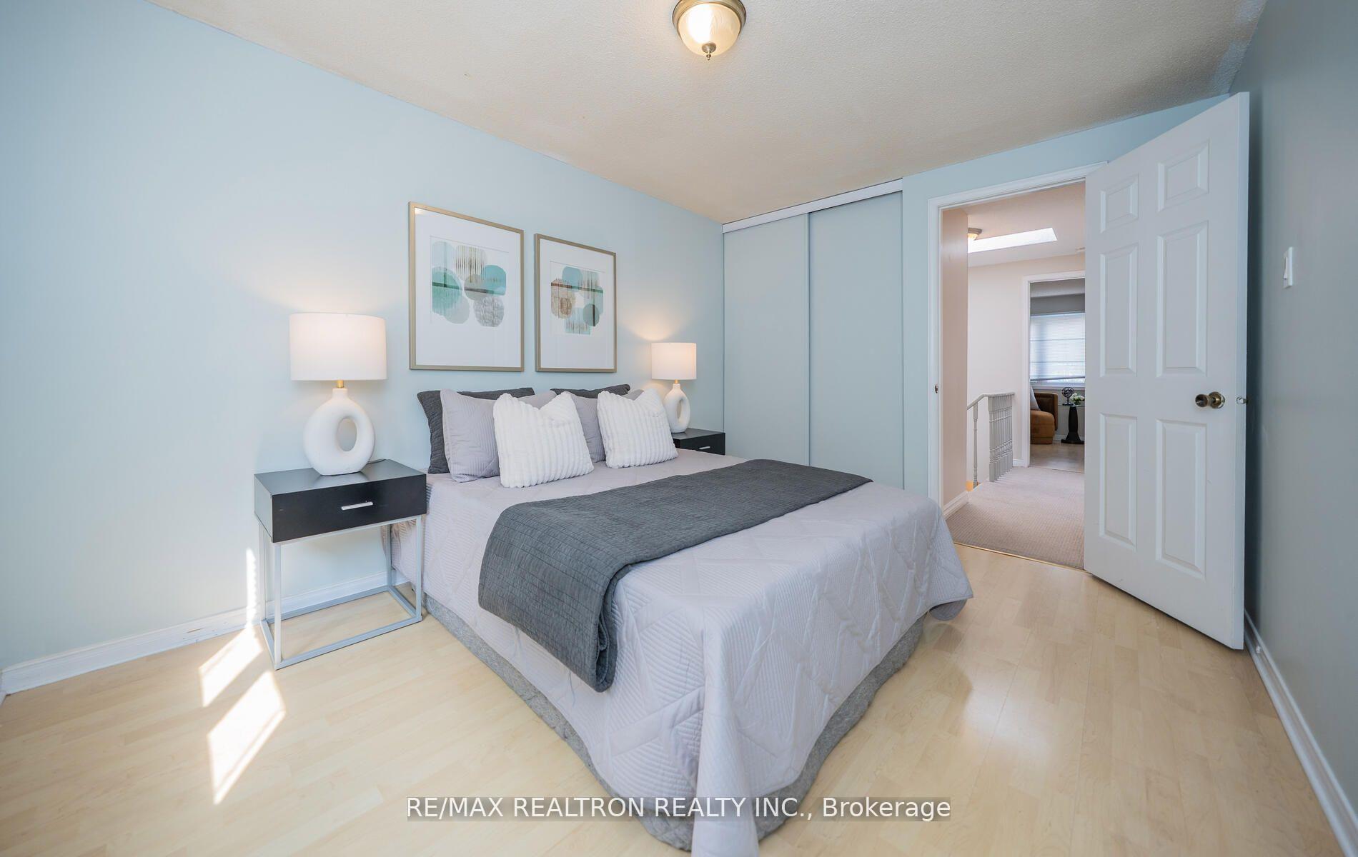 Photo 29 of 100 Gilmore Crescent, Vaughan, Brownridge — HOMEH