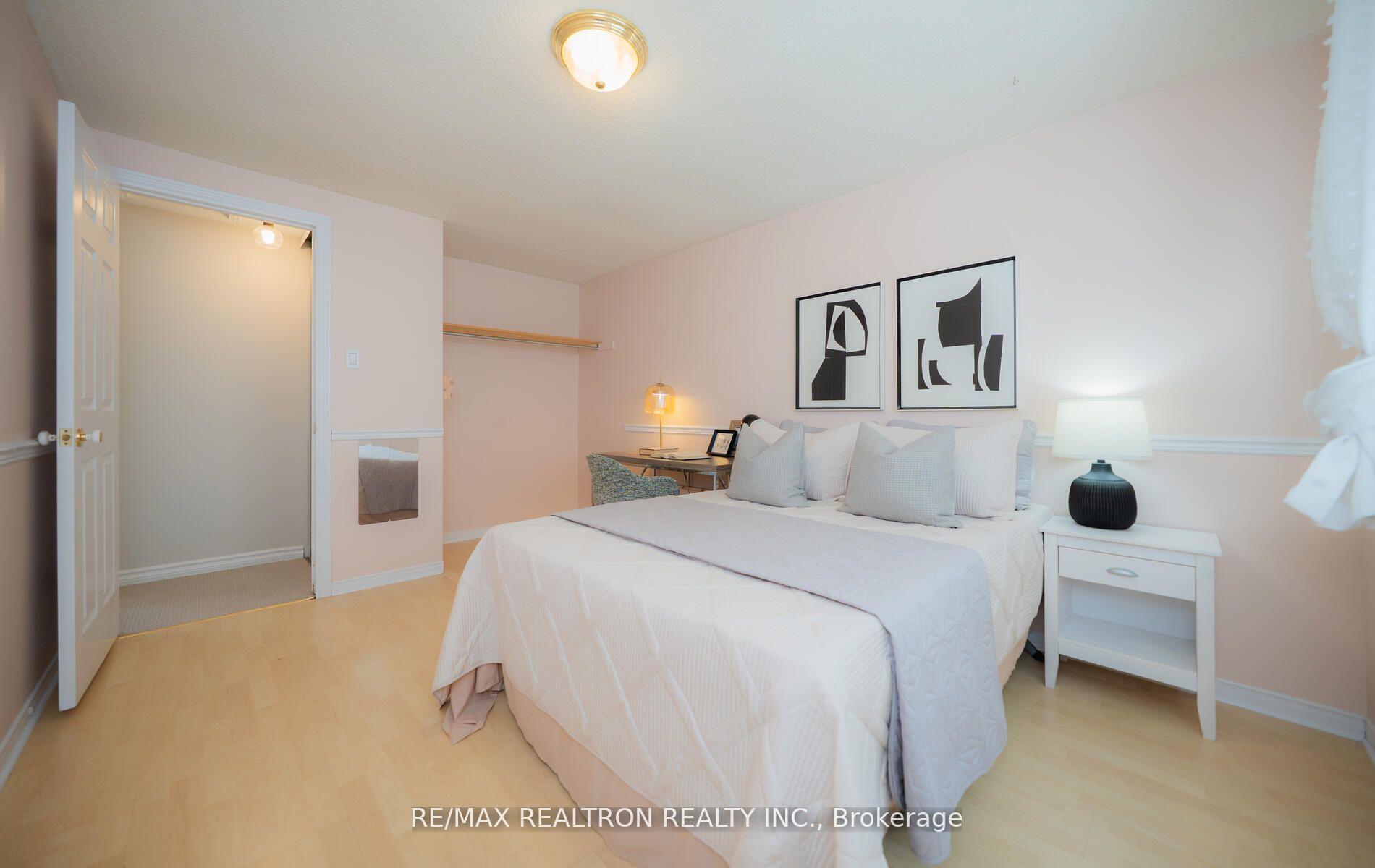 Photo 30 of 100 Gilmore Crescent, Vaughan, Brownridge — HOMEH