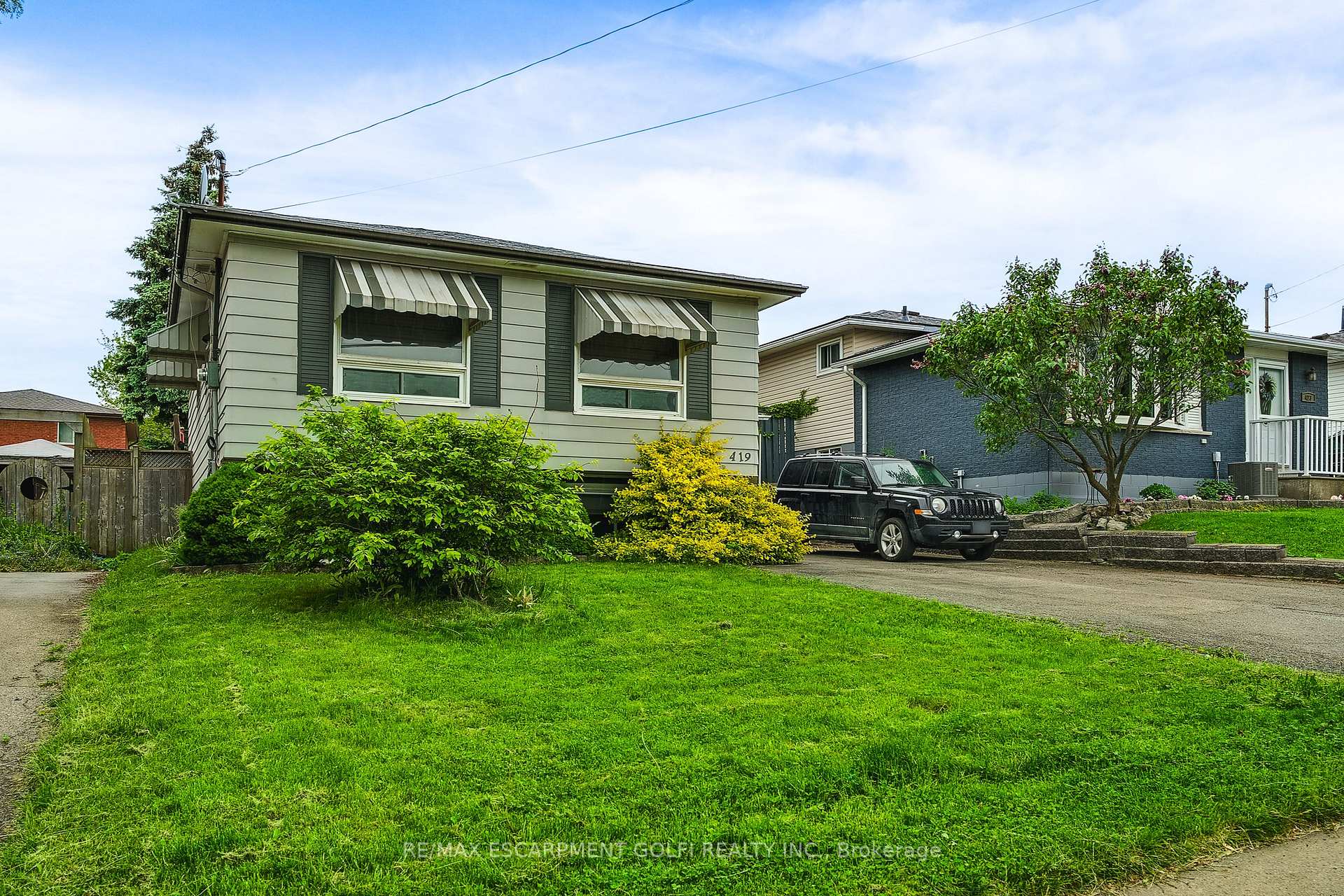 Photo 2 of 419 Queen Victoria Drive, Hamilton, Quinndale — HOMEH