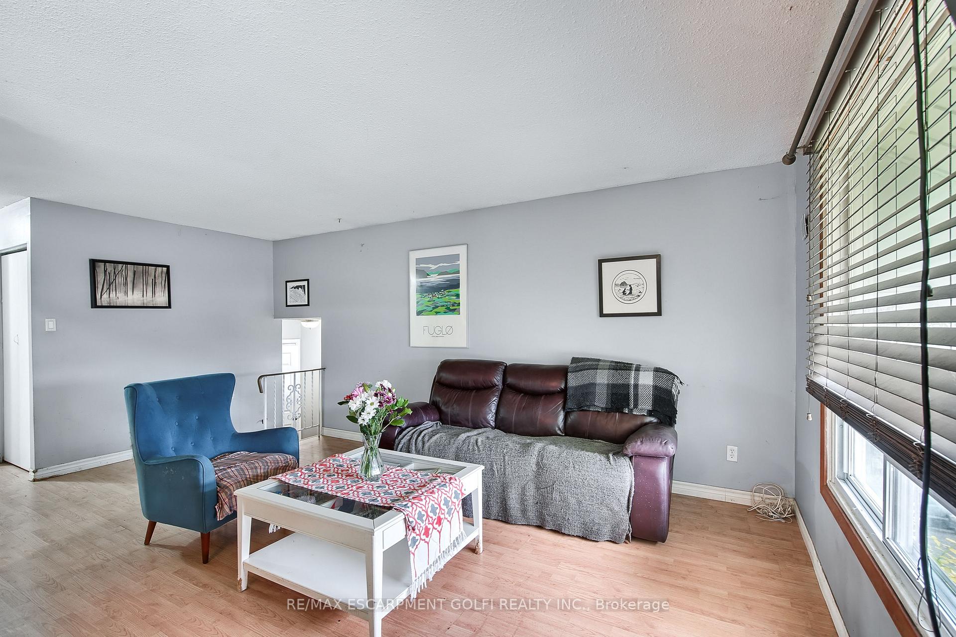 Photo 4 of 419 Queen Victoria Drive, Hamilton, Quinndale — HOMEH