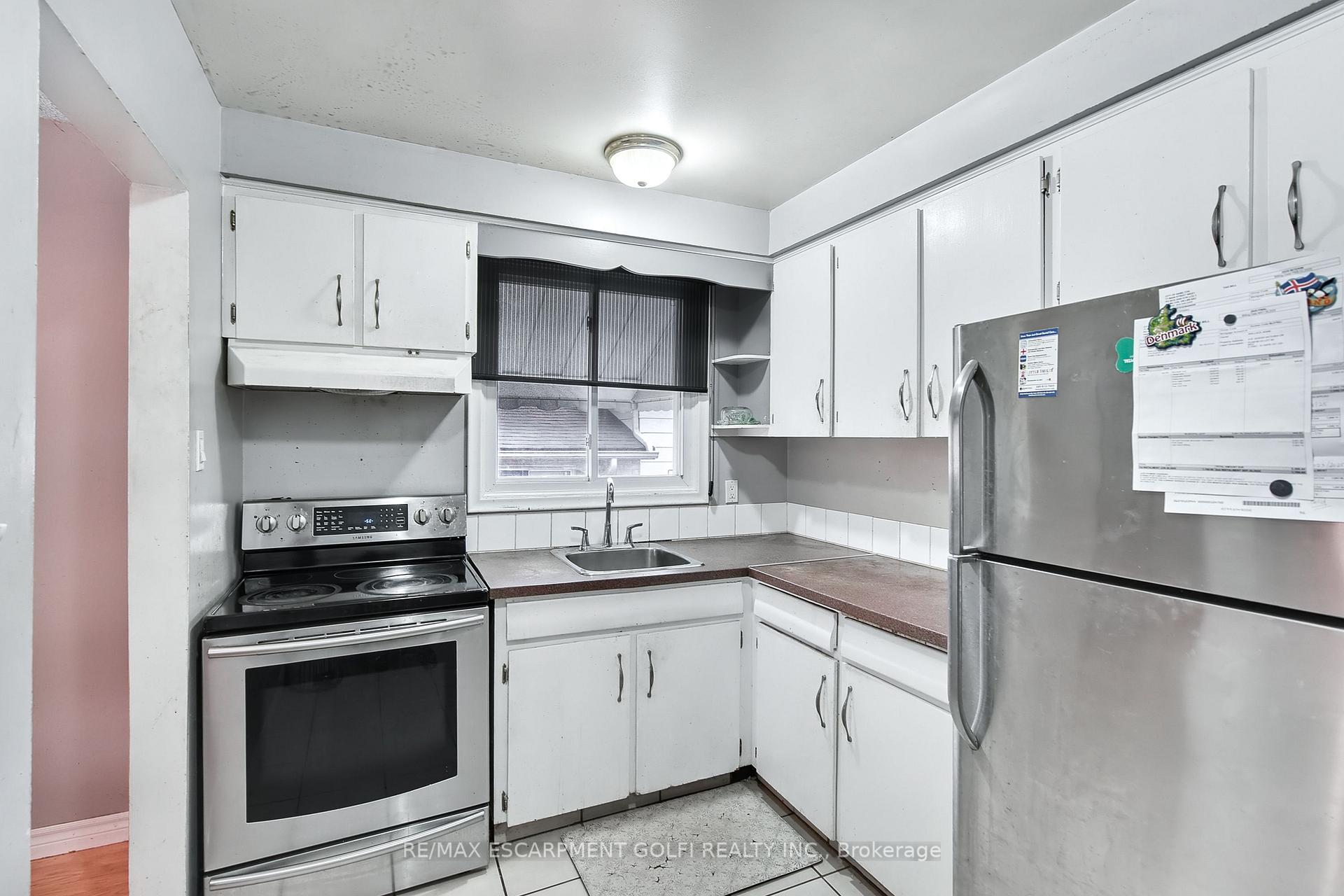 Photo 26 of 419 Queen Victoria Drive, Hamilton, Quinndale — HOMEH