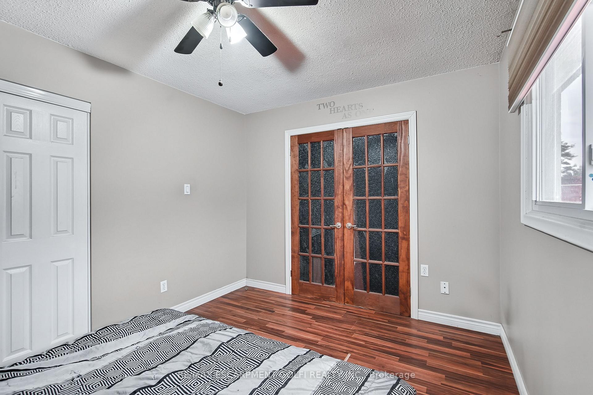 Photo 33 of 419 Queen Victoria Drive, Hamilton, Quinndale — HOMEH