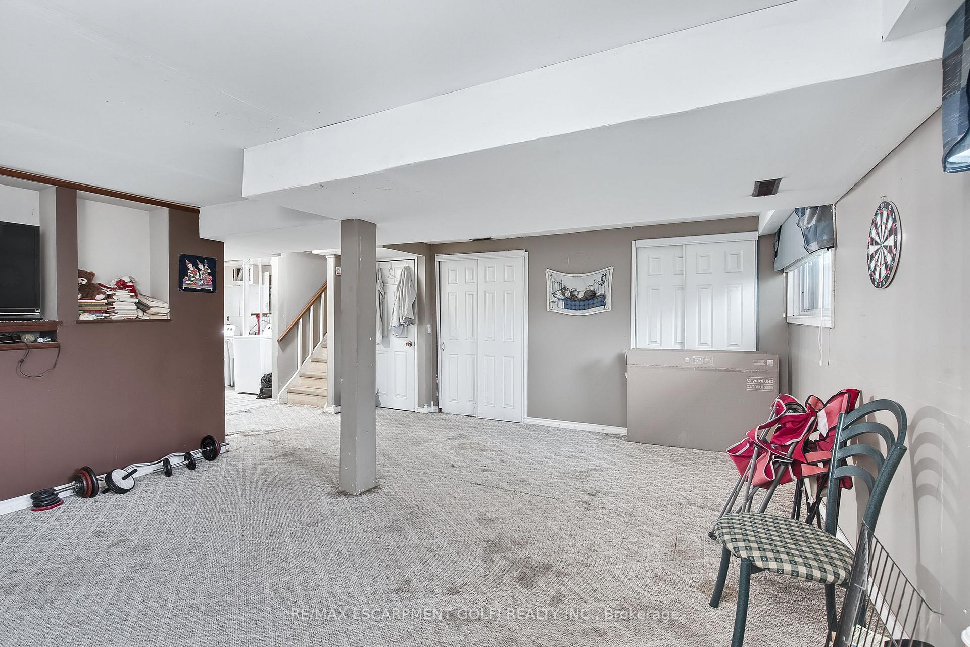 Photo 14 of 419 Queen Victoria Drive, Hamilton, Quinndale — HOMEH