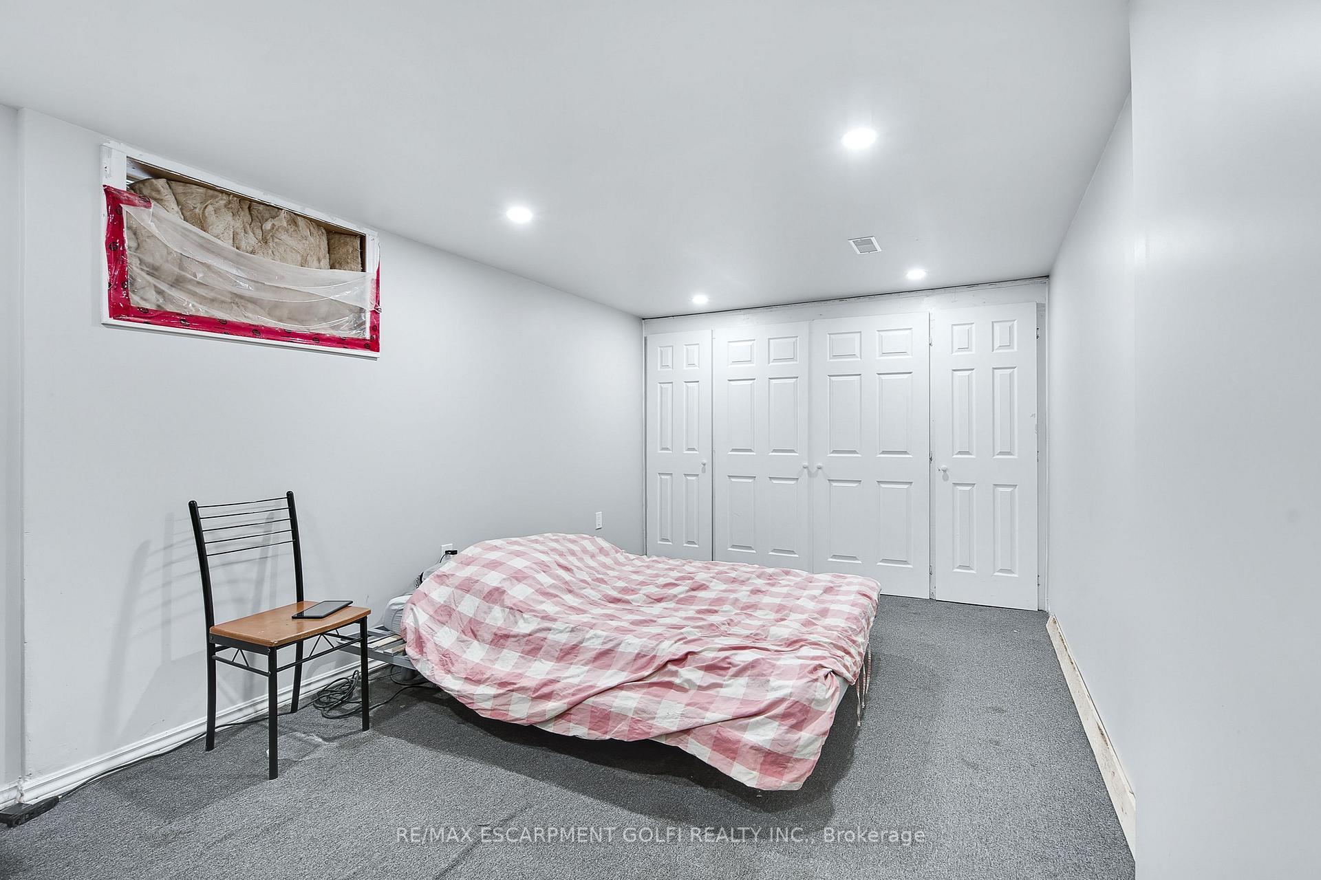 Photo 6 of 419 Queen Victoria Drive, Hamilton, Quinndale — HOMEH