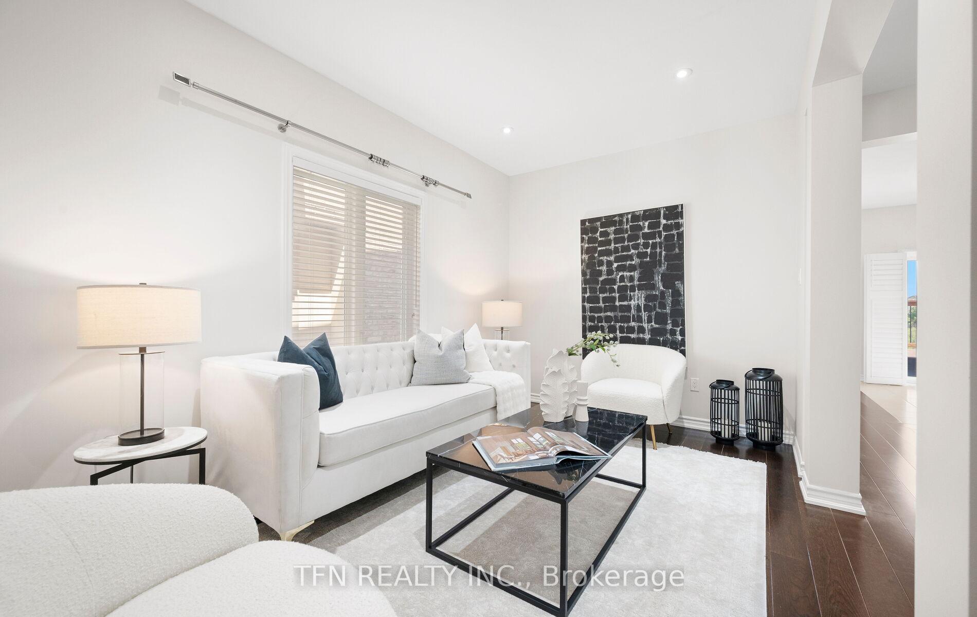 Photo 2 of 46 Lola Crescent, Brampton, Northwest Brampton — HOMEH