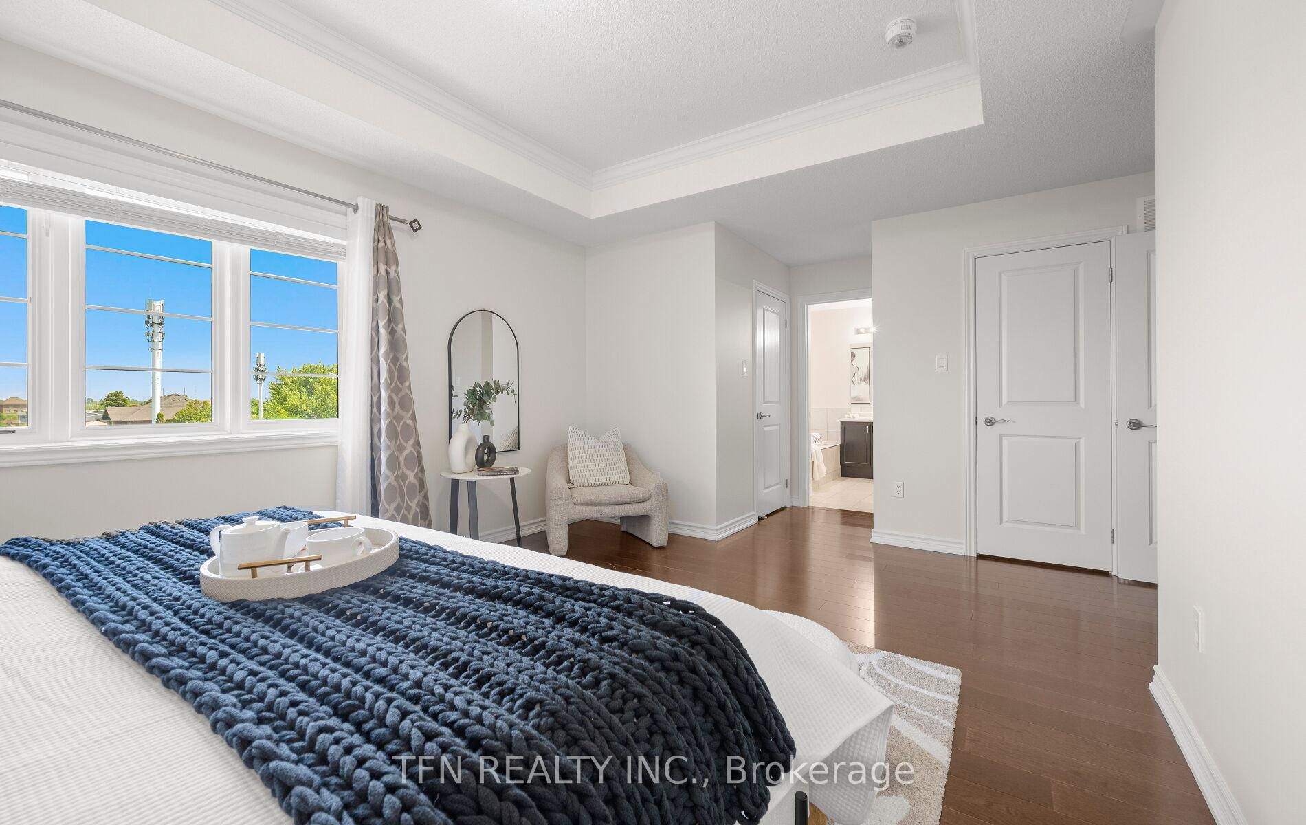Photo 10 of 46 Lola Crescent, Brampton, Northwest Brampton — HOMEH