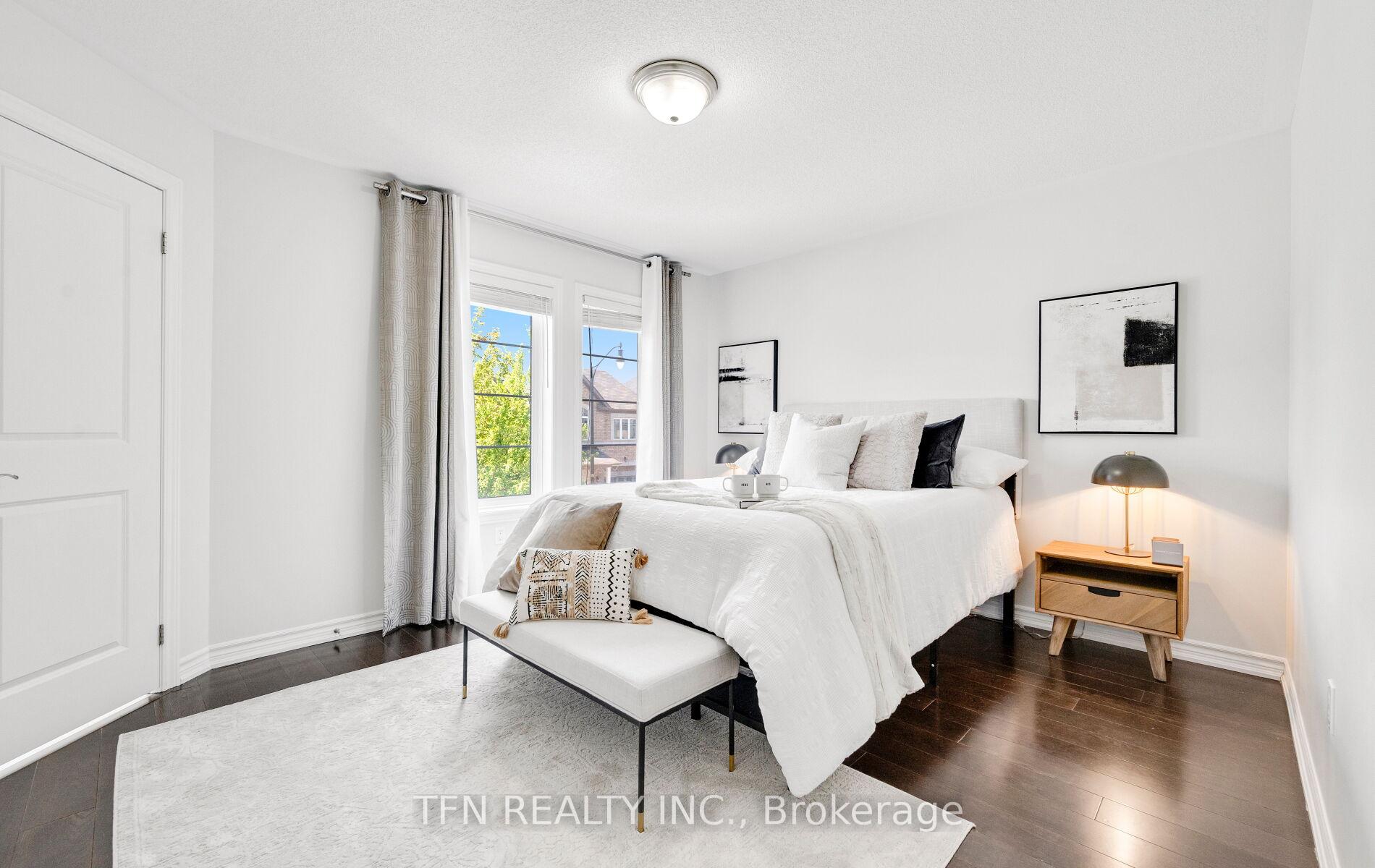 Photo 23 of 46 Lola Crescent, Brampton, Northwest Brampton — HOMEH