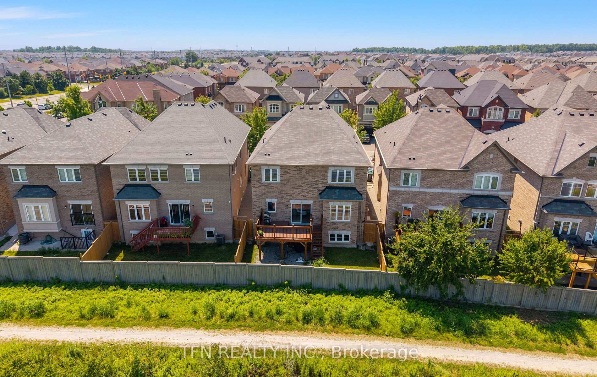 Photo 32 of 46 Lola Crescent, Brampton, Northwest Brampton — HOMEH