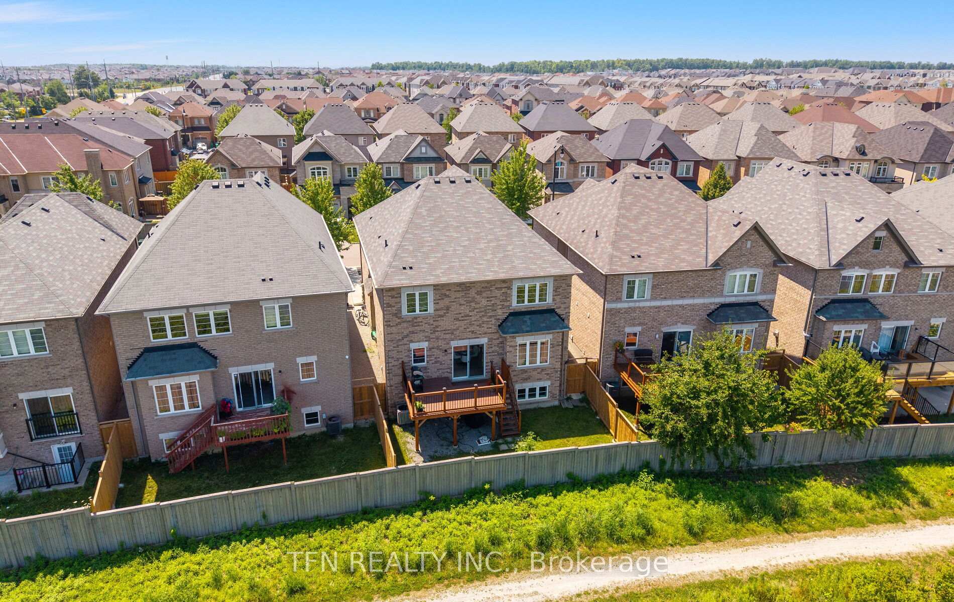 Photo 41 of 46 Lola Crescent, Brampton, Northwest Brampton — HOMEH
