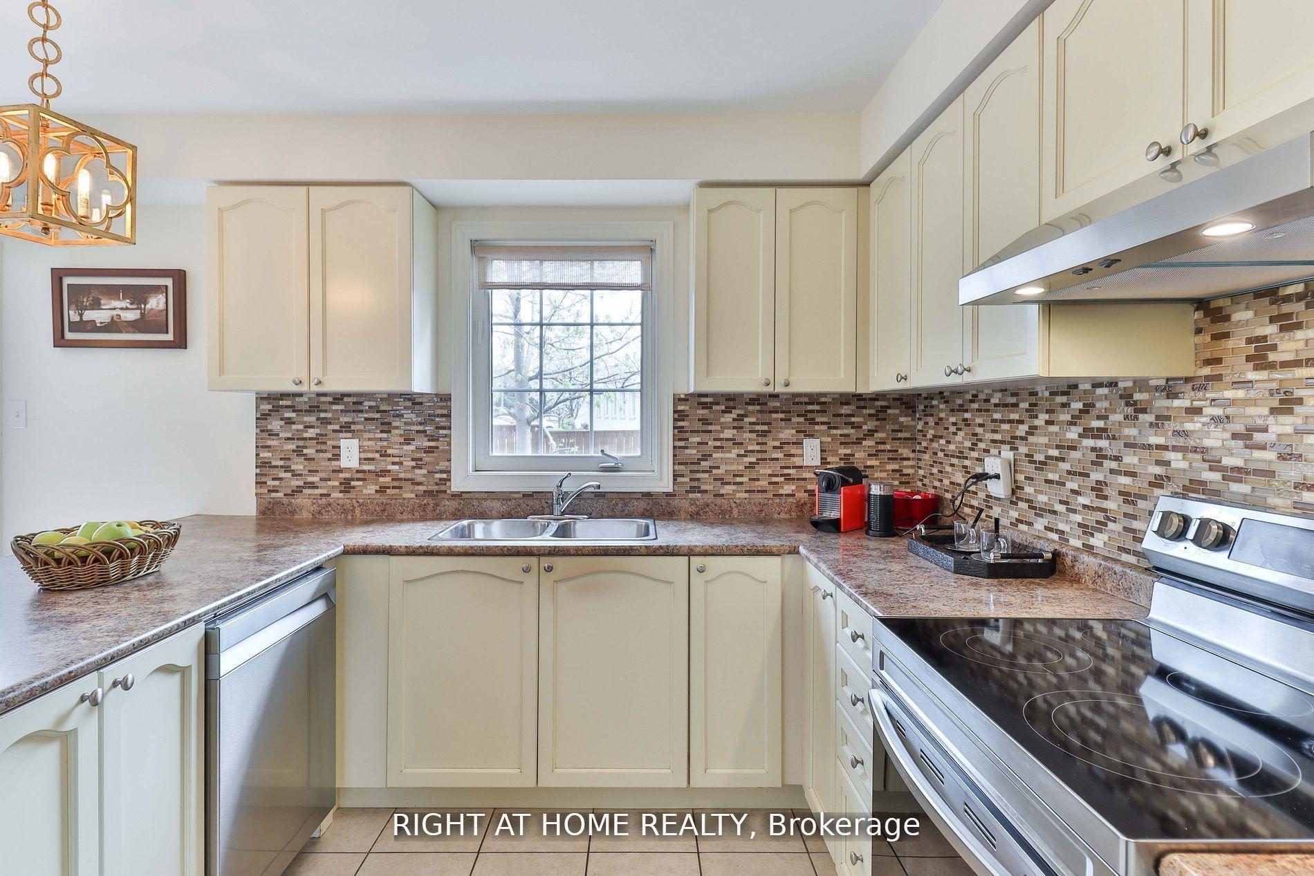 Photo 6 of 72 Jeremiah Lane, Scarborough, Scarborough Village — HOMEH