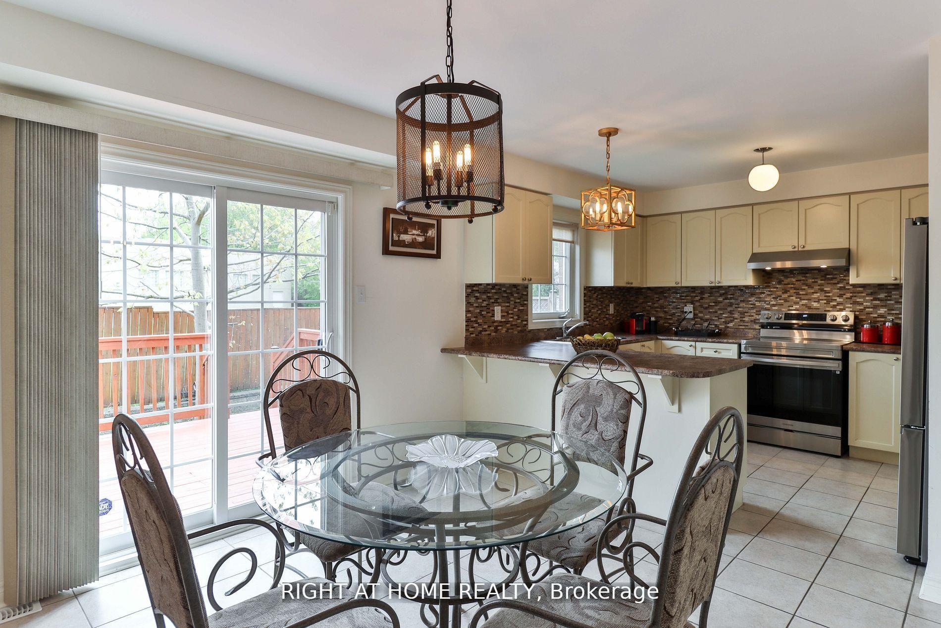 Photo 2 of 72 Jeremiah Lane, Scarborough, Scarborough Village — HOMEH