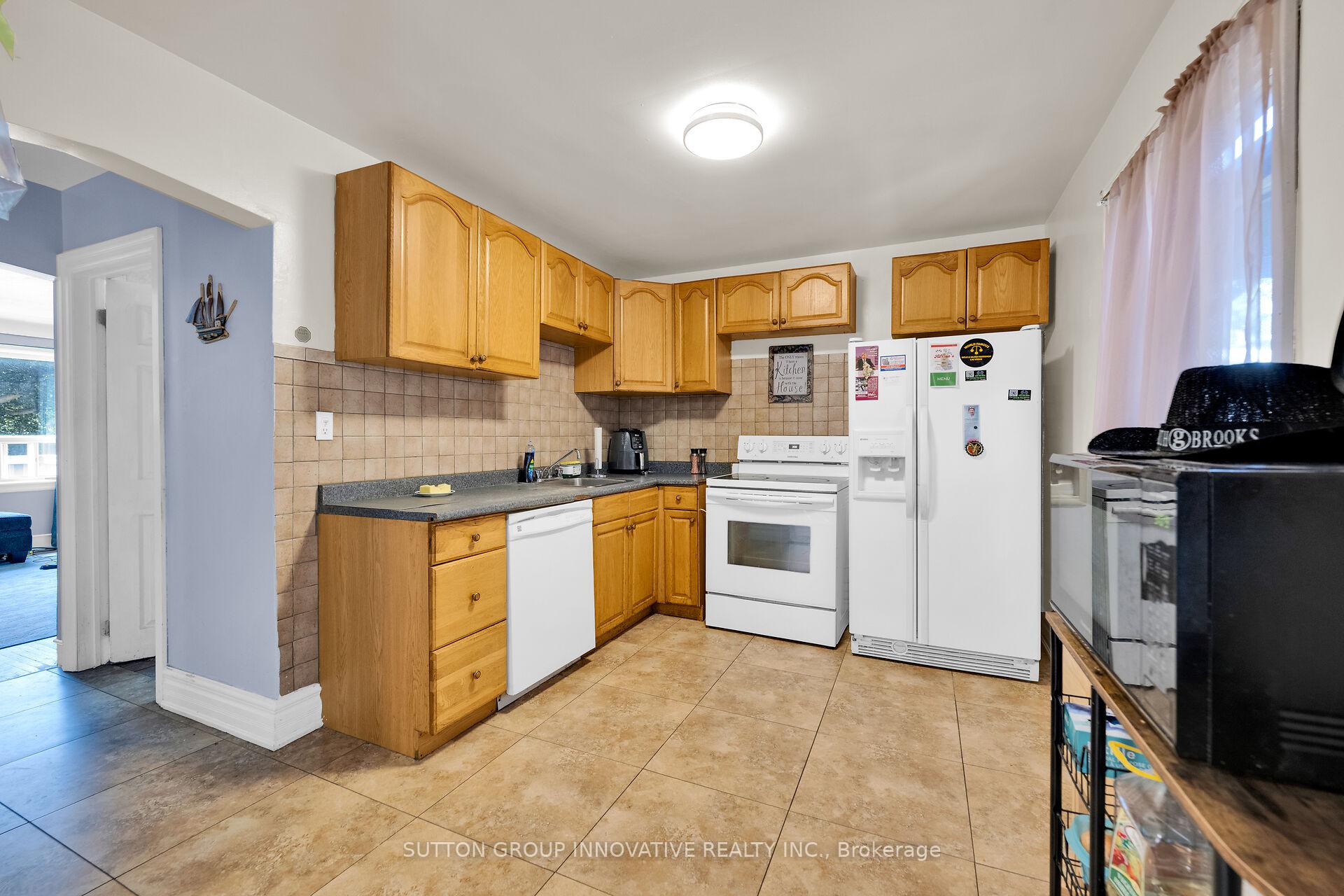 Photo 2 of 51 Shadyside Avenue, Hamilton, Burkholme — HOMEH
