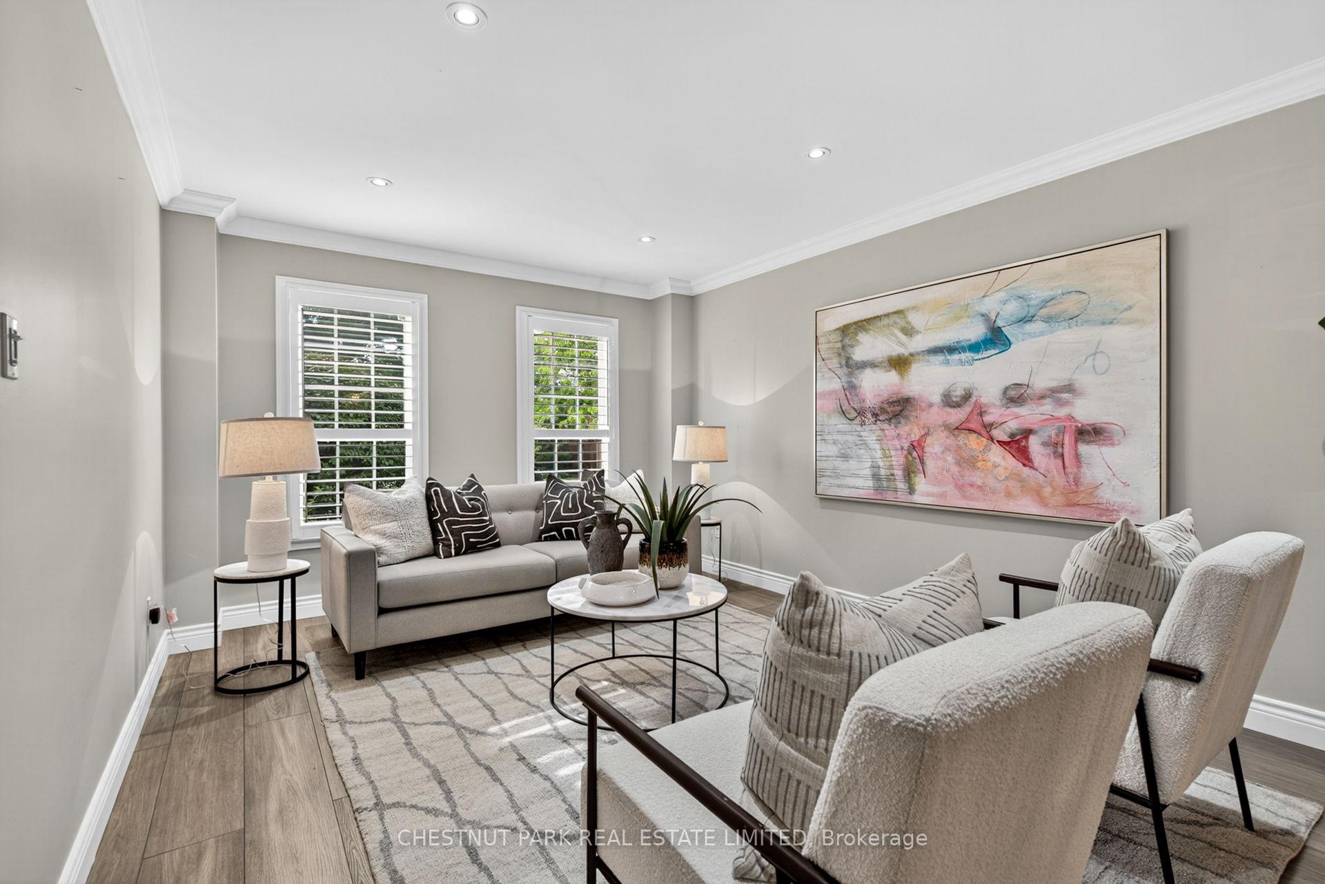 Photo 12 of 39 Newport Square, Vaughan, Uplands — HOMEH