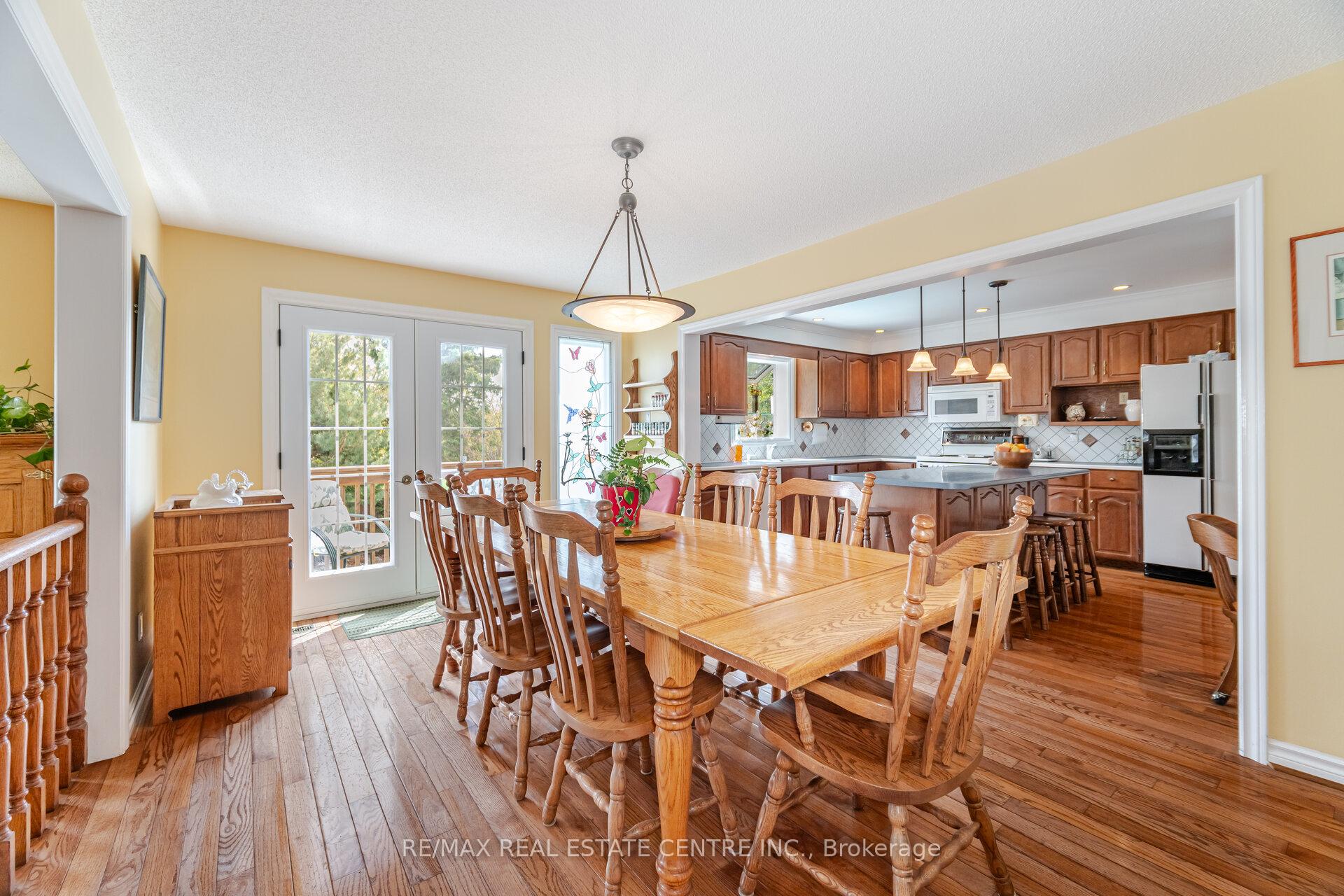 Photo 16 of 42 Fernbrook Crescent, Brampton, Snelgrove — HOMEH