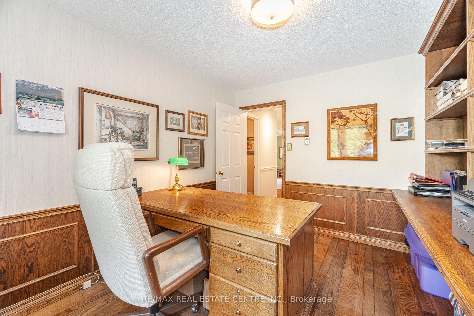 Photo 18 of 42 Fernbrook Crescent, Brampton, Snelgrove — HOMEH