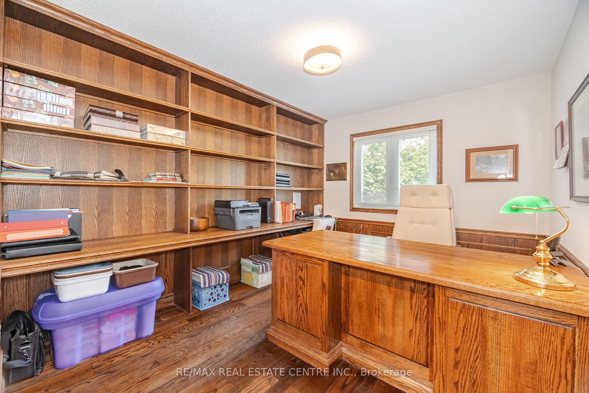 Photo 12 of 42 Fernbrook Crescent, Brampton, Snelgrove — HOMEH